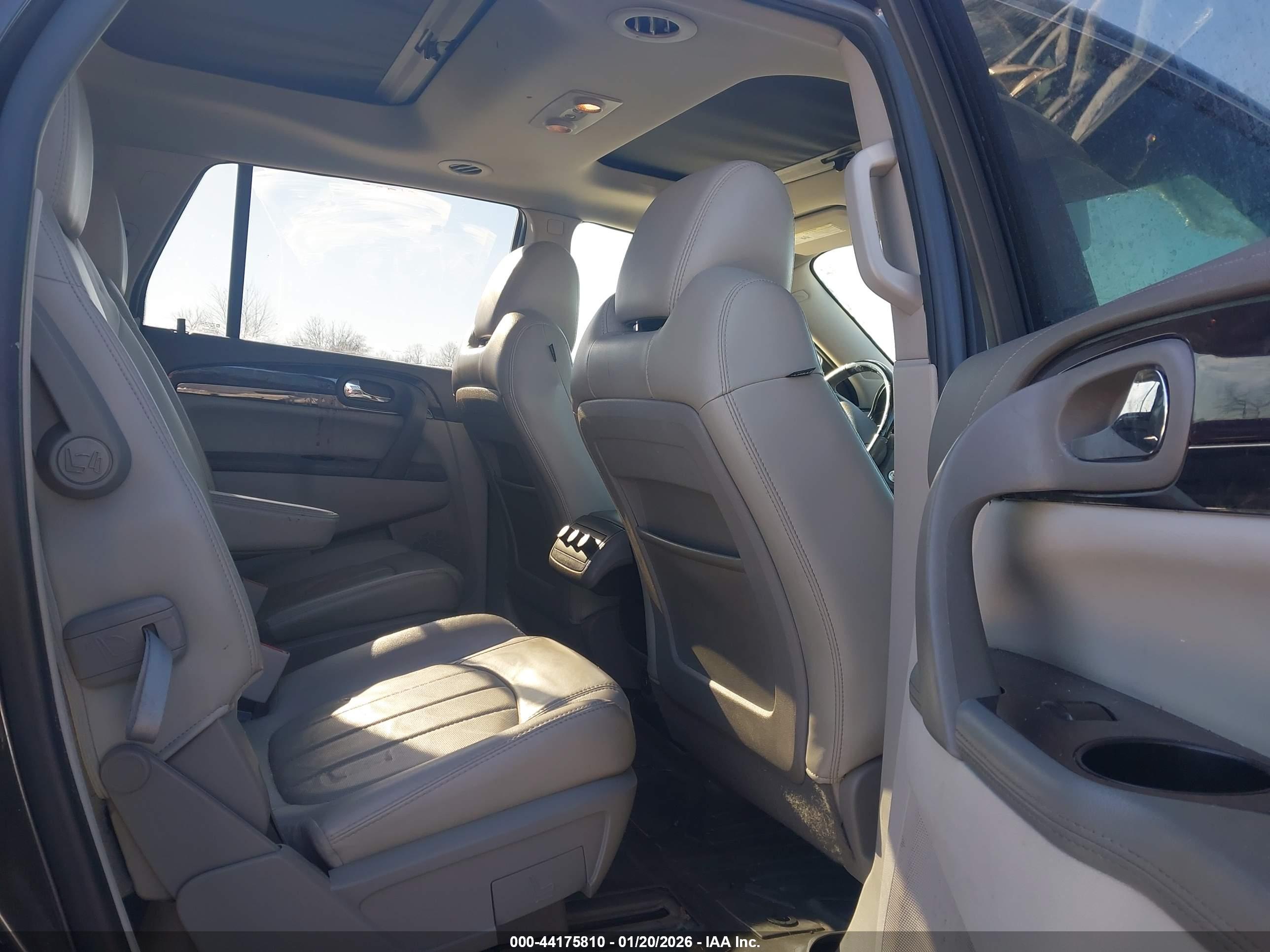 BUICK ENCLAVE image 8