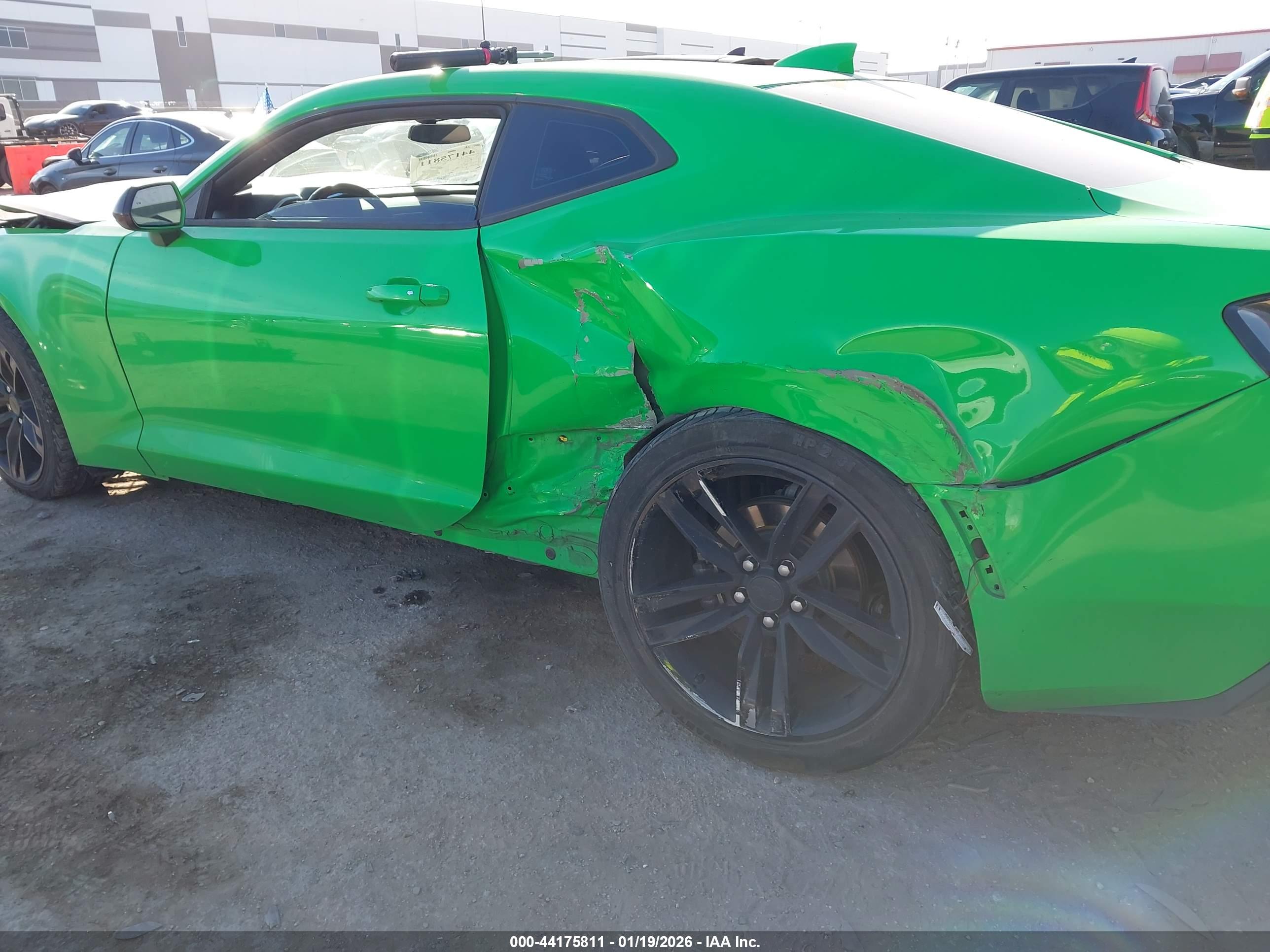 CHEVROLET CAMARO image 6