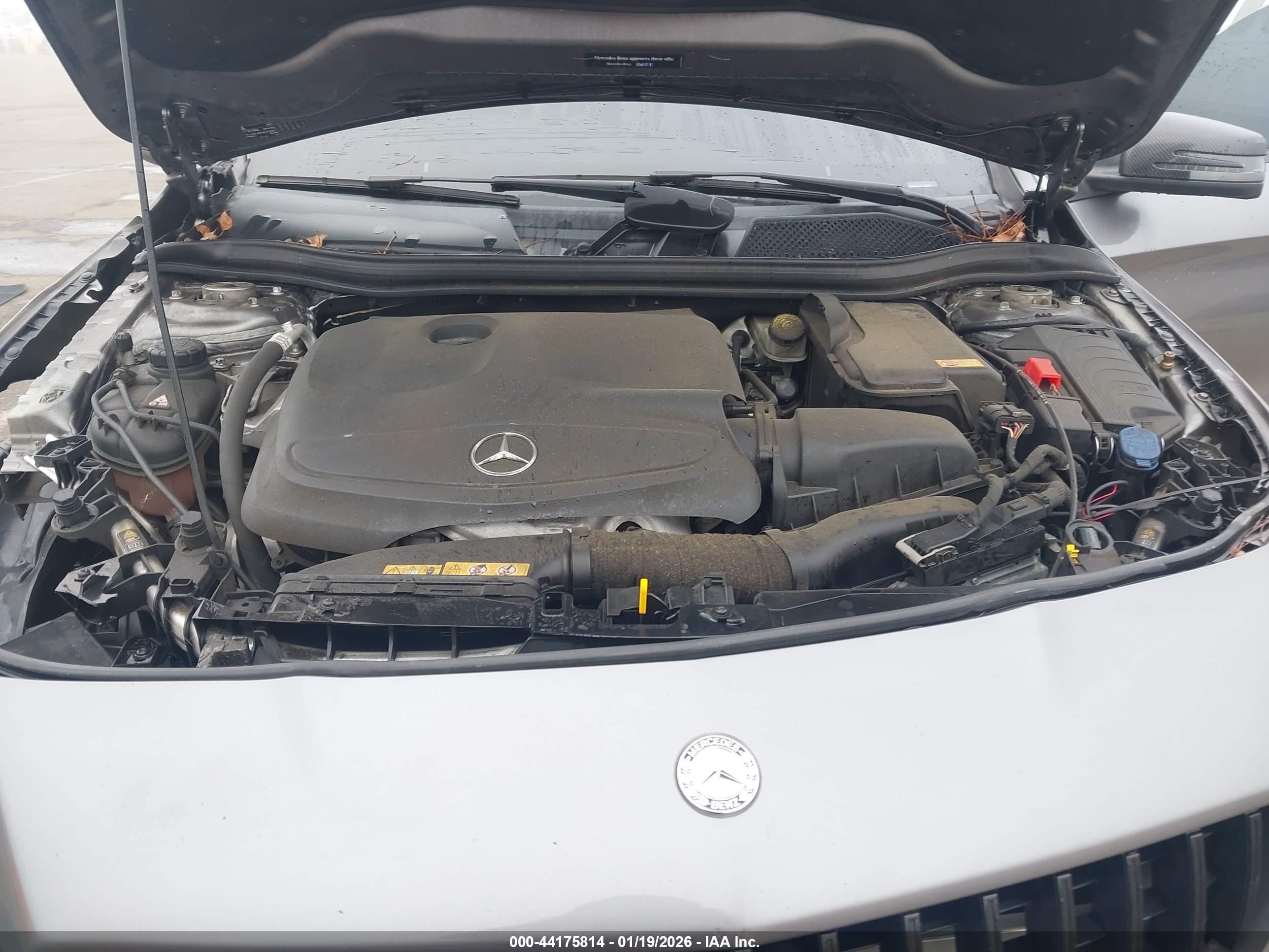 MERCEDES-BENZ CLA image 10