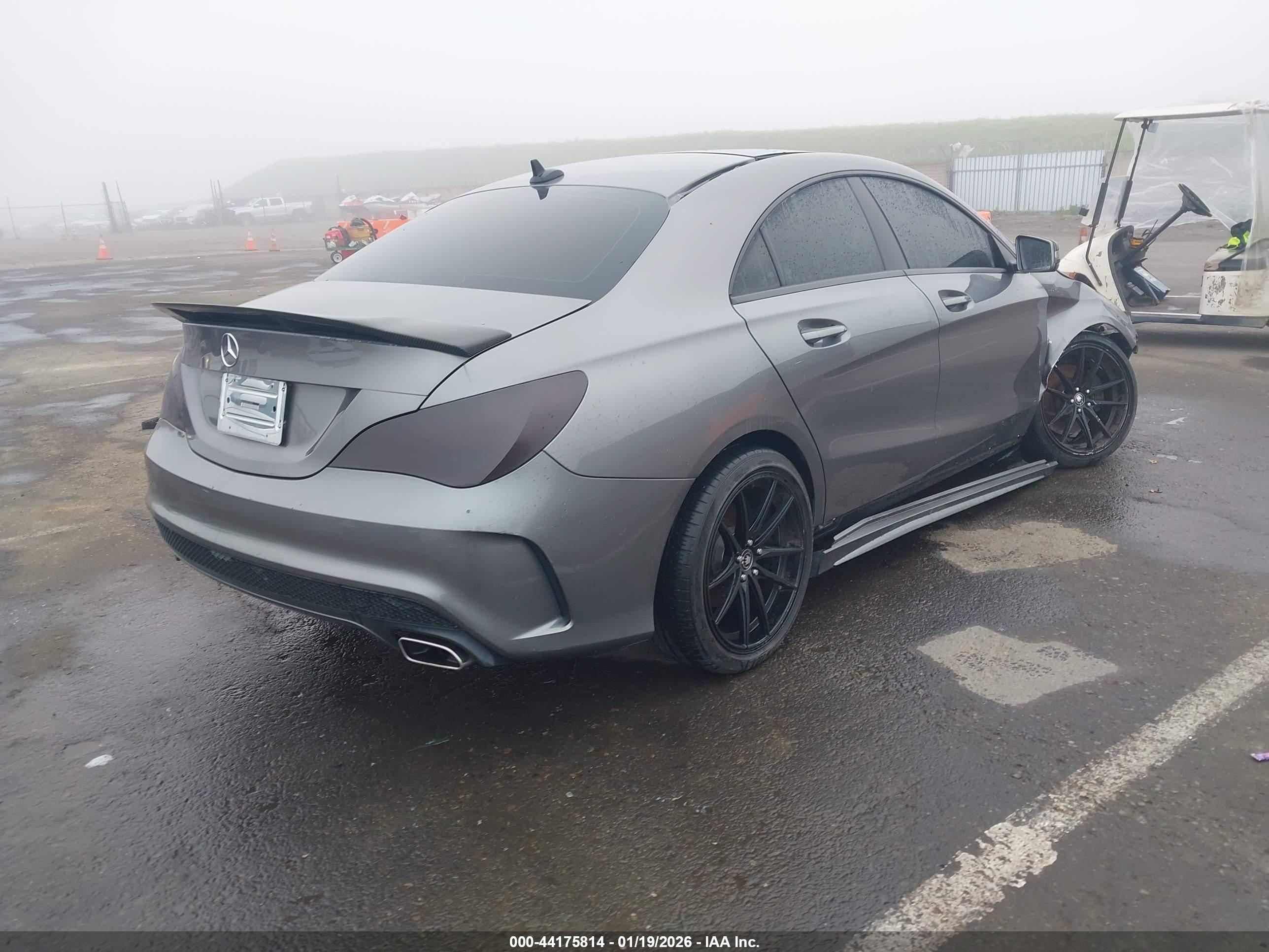 MERCEDES-BENZ CLA image 4
