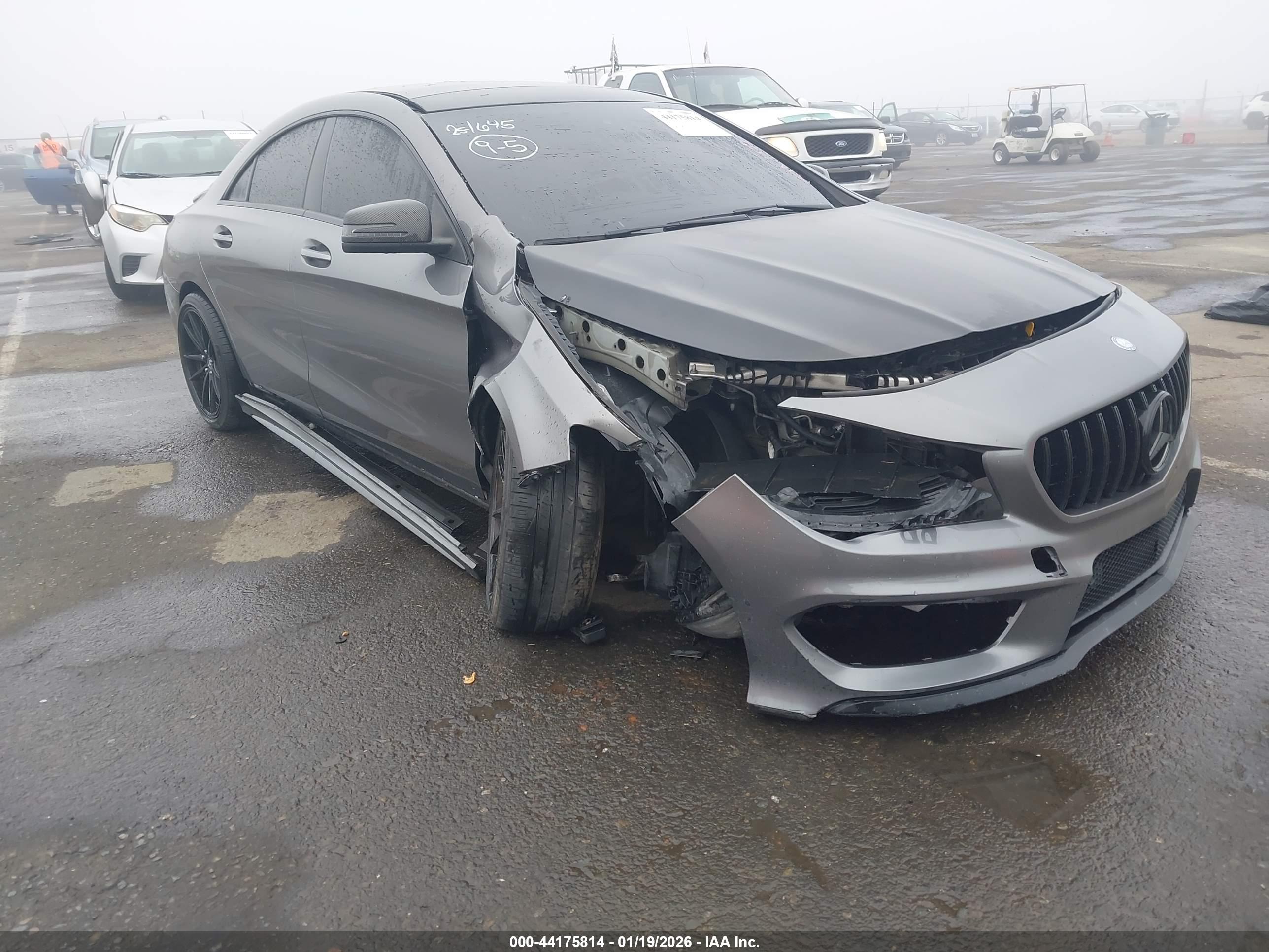 MERCEDES-BENZ CLA image 6