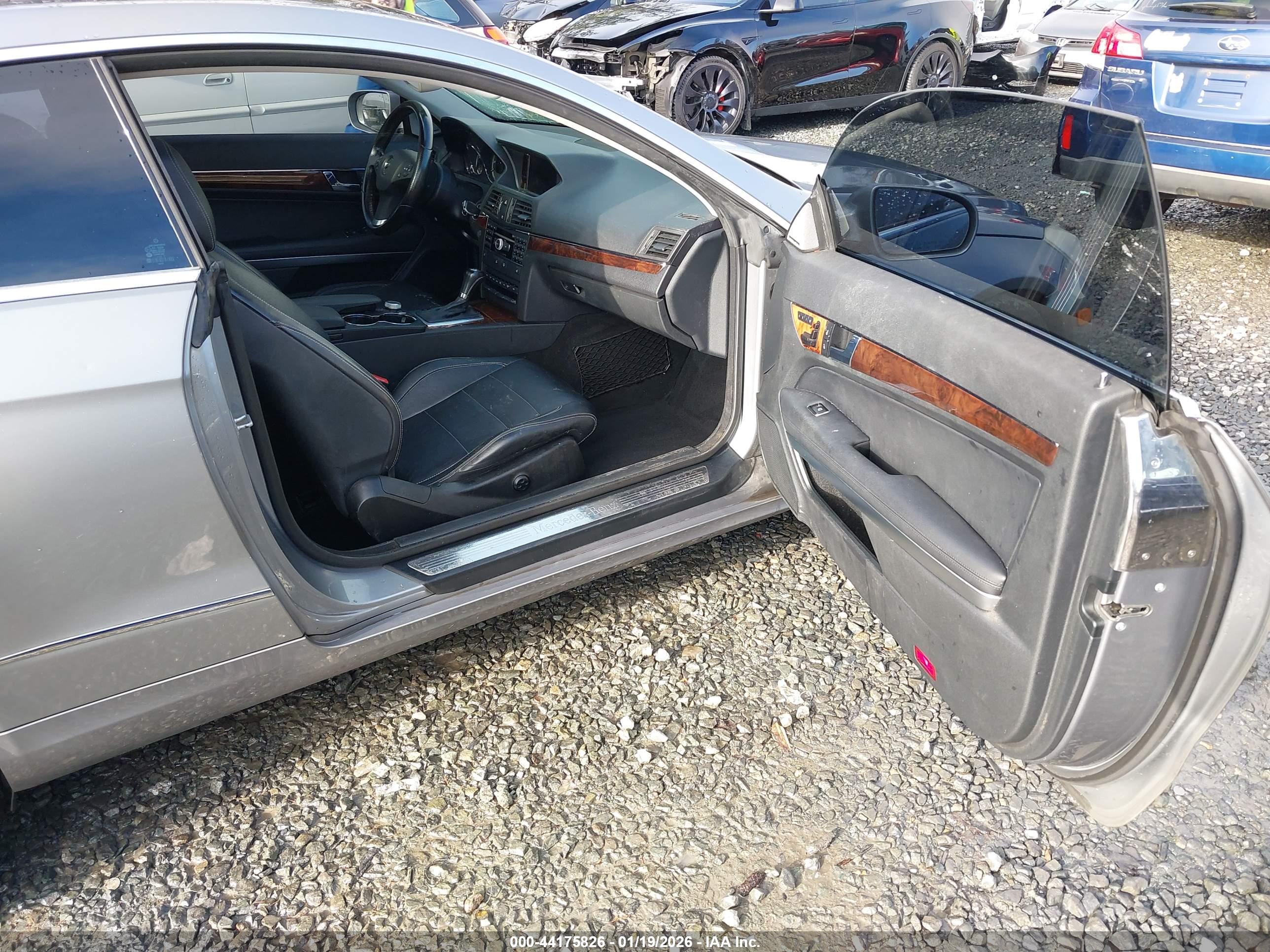 MERCEDES-BENZ E image 5