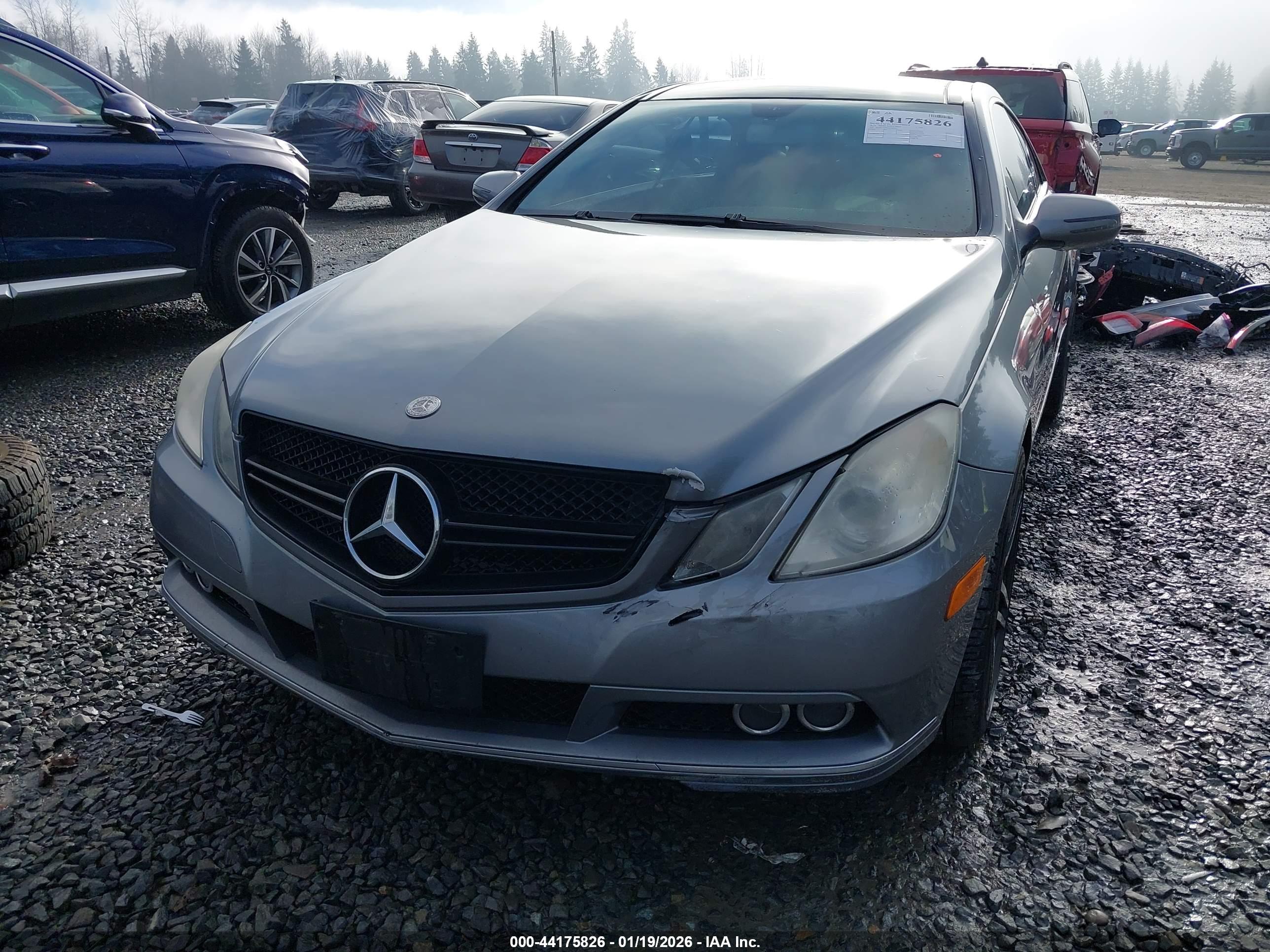MERCEDES-BENZ E image 6