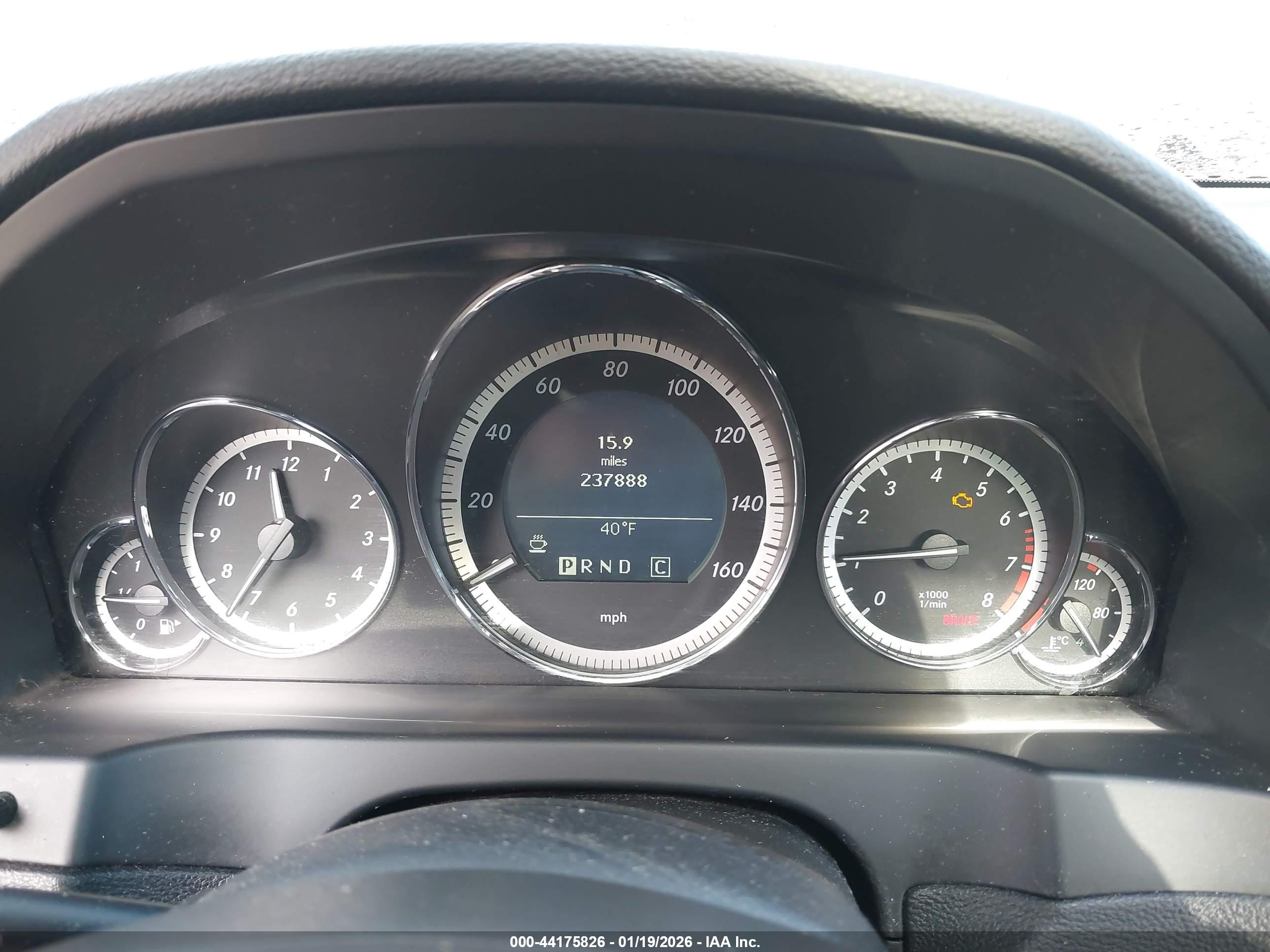 MERCEDES-BENZ E image 7
