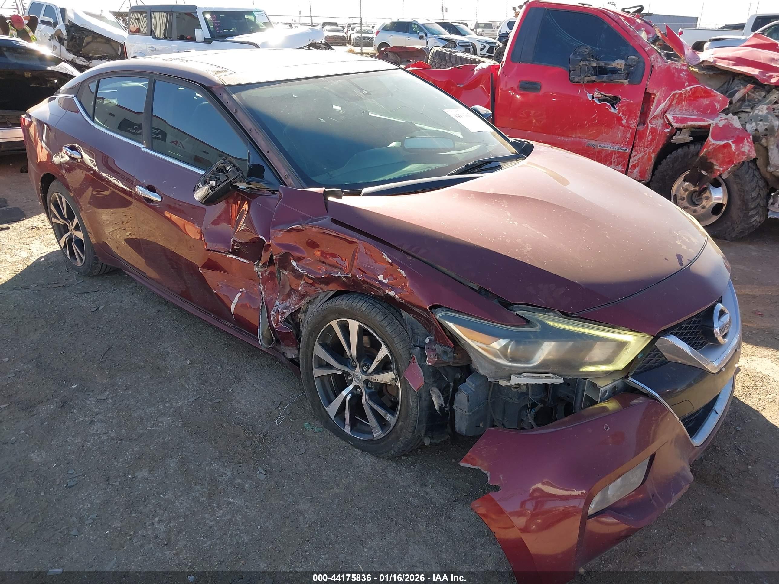 NISSAN MAXIMA image 6