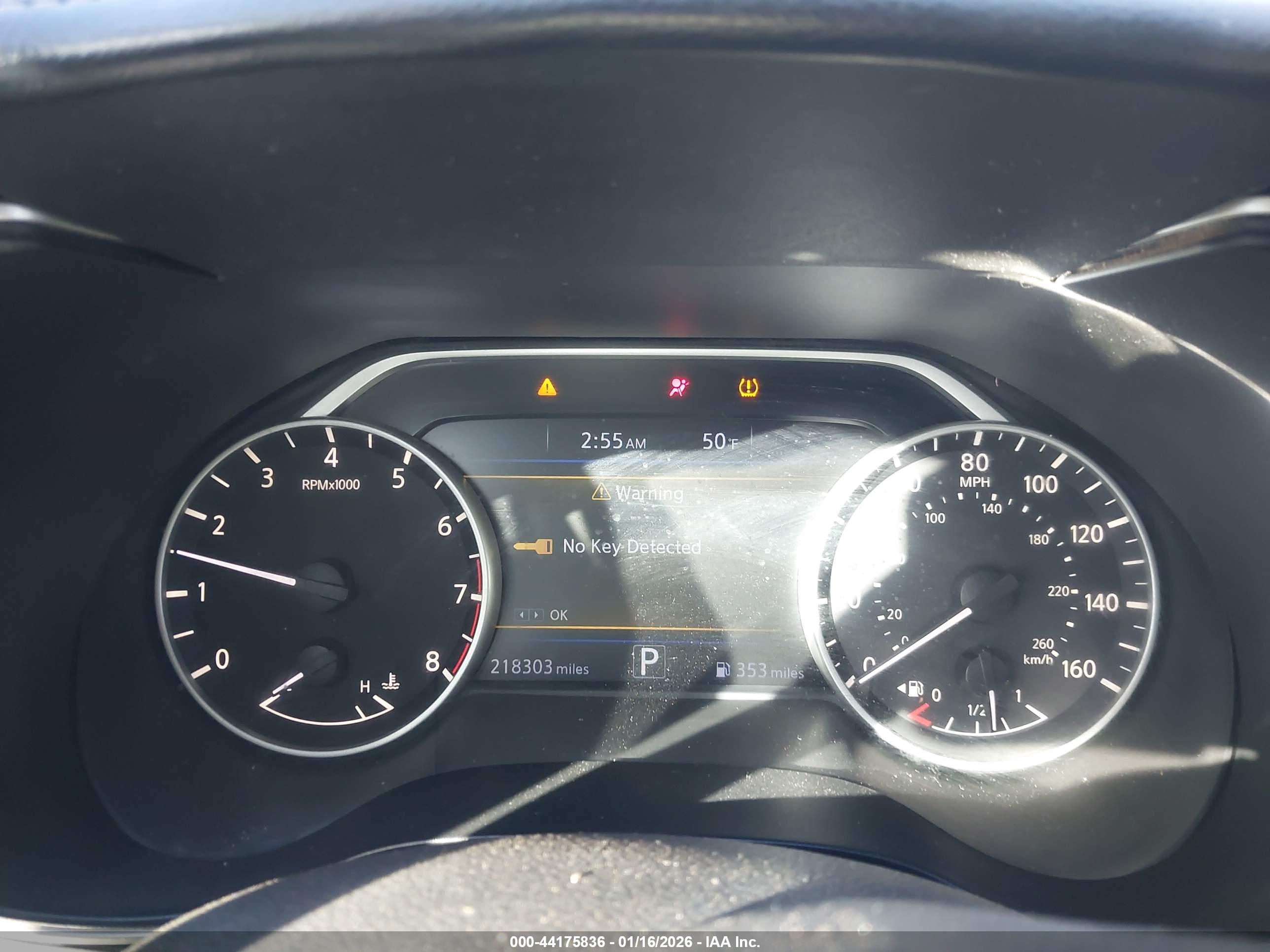 NISSAN MAXIMA image 7