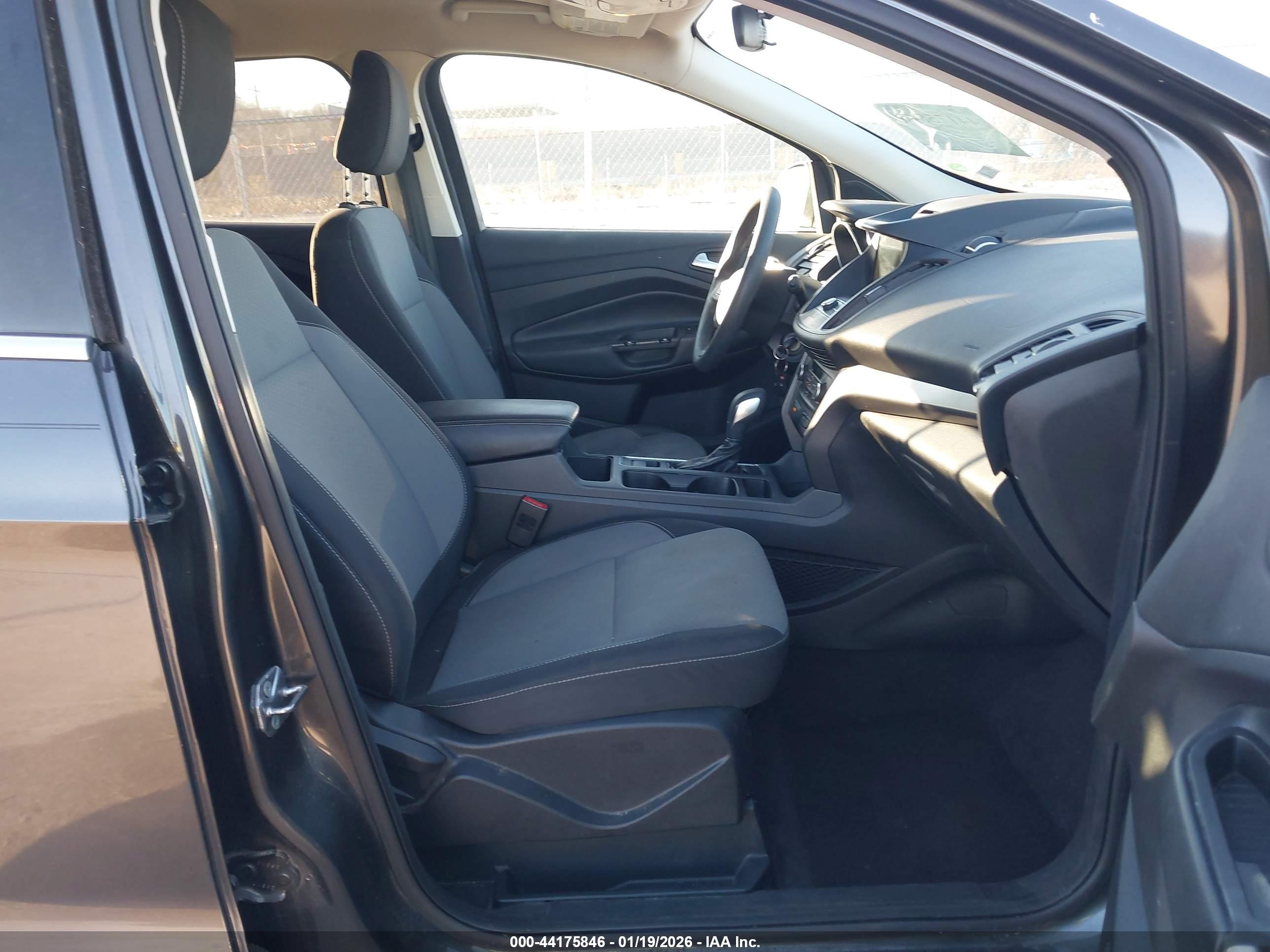 FORD ESCAPE image 5
