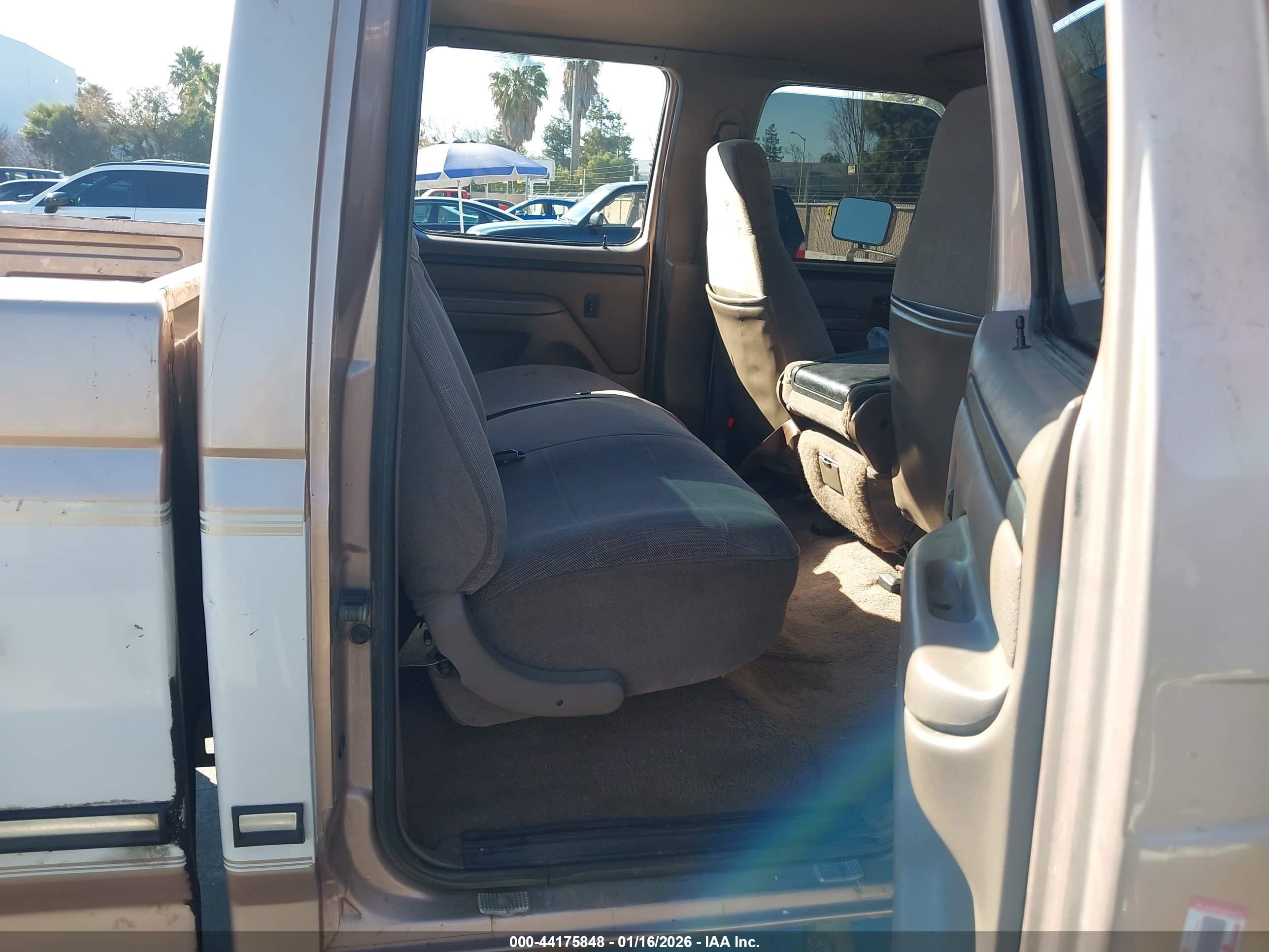 FORD F-250 image 8