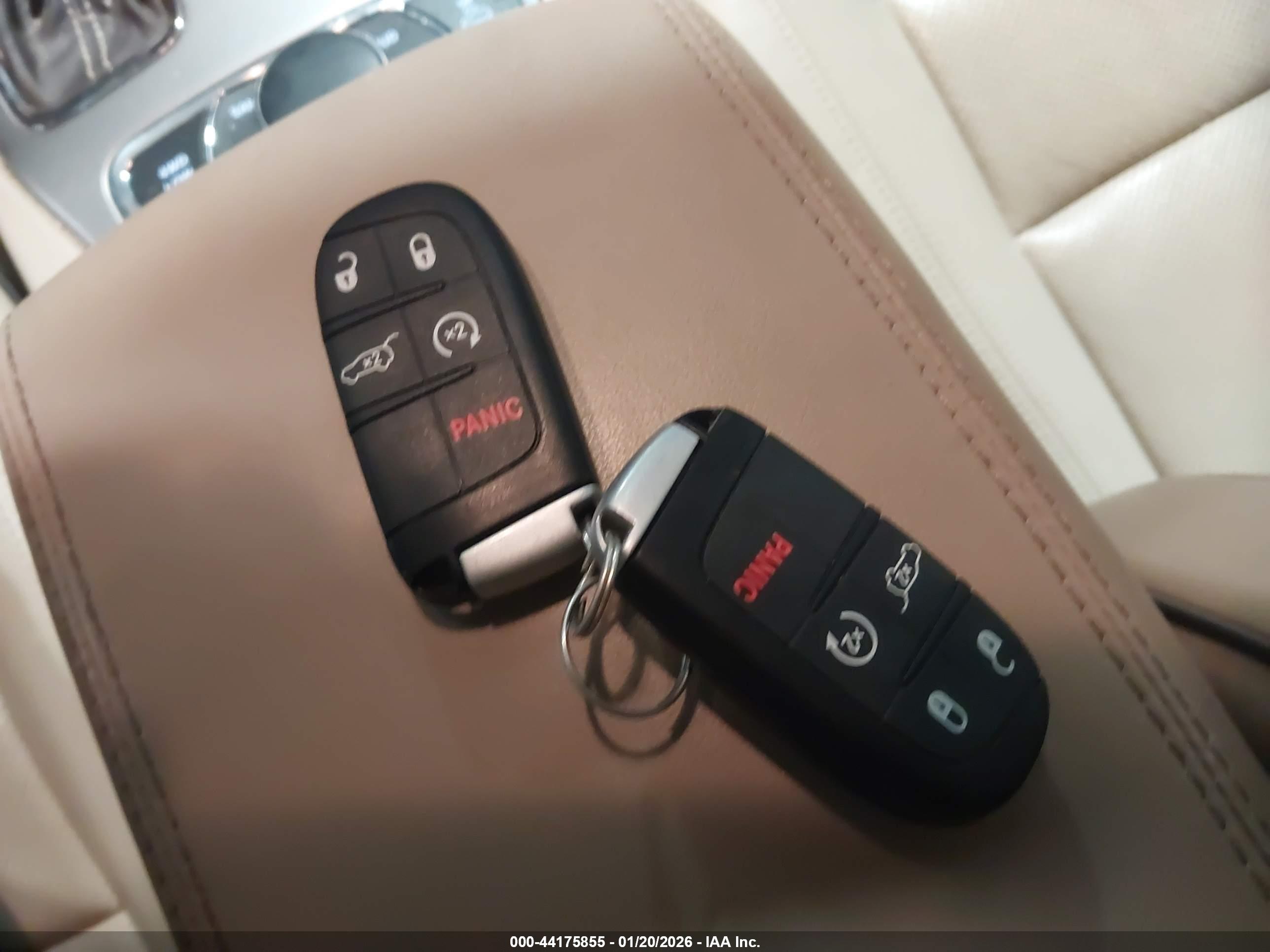 JEEP GRAND image 11