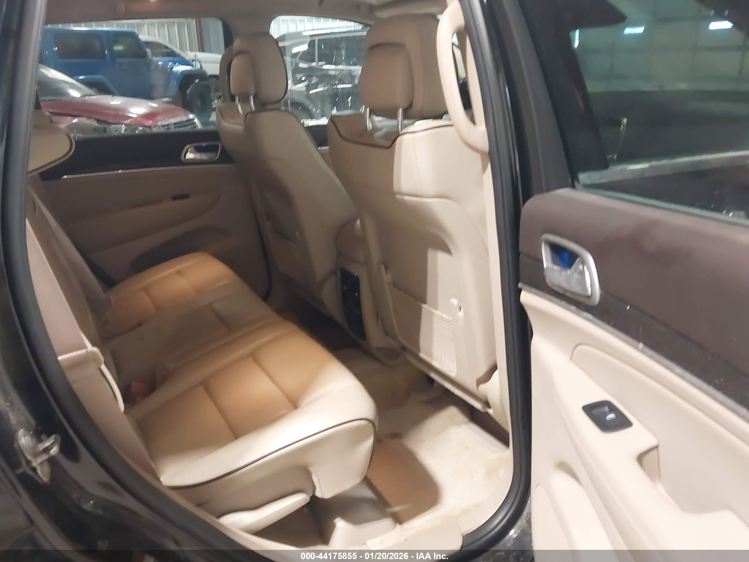 JEEP GRAND image 8