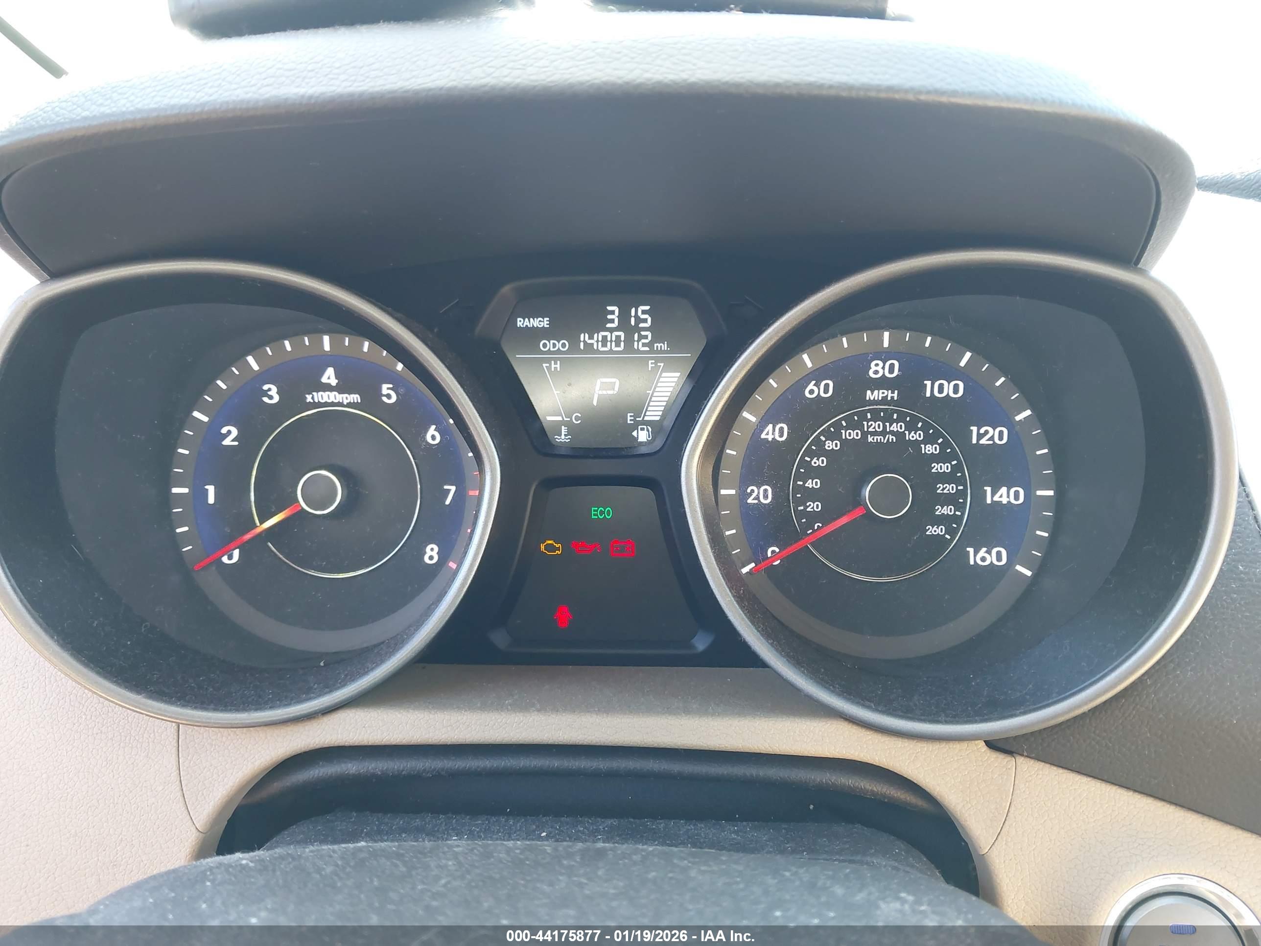 HYUNDAI ELANTRA image 7