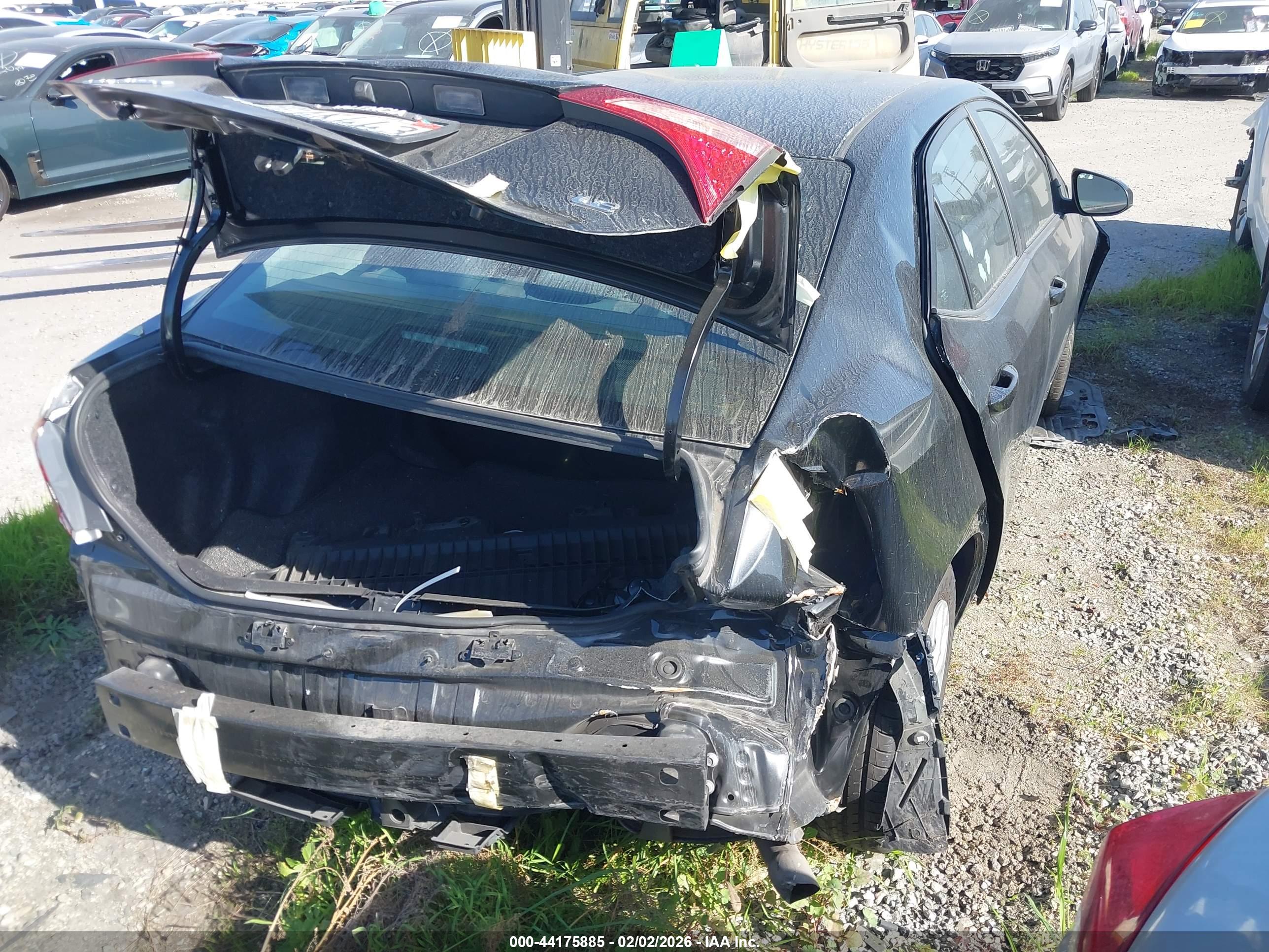 TOYOTA COROLLA image 4