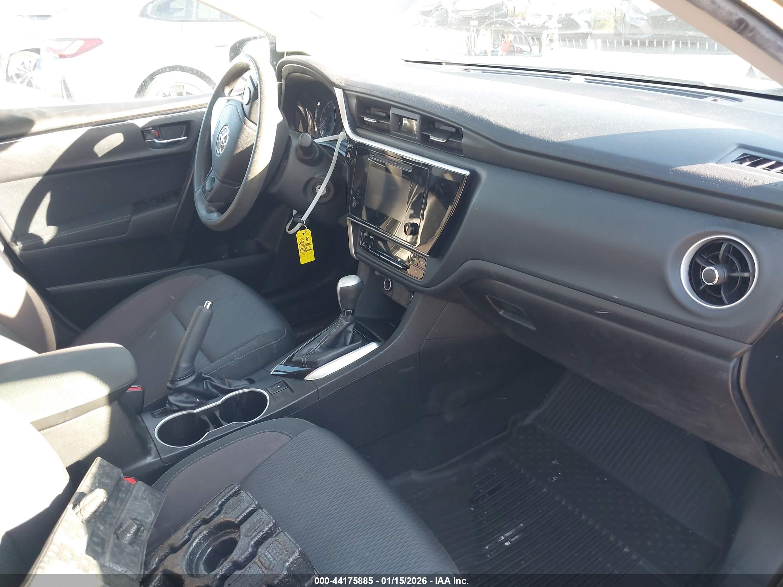 TOYOTA COROLLA image 5