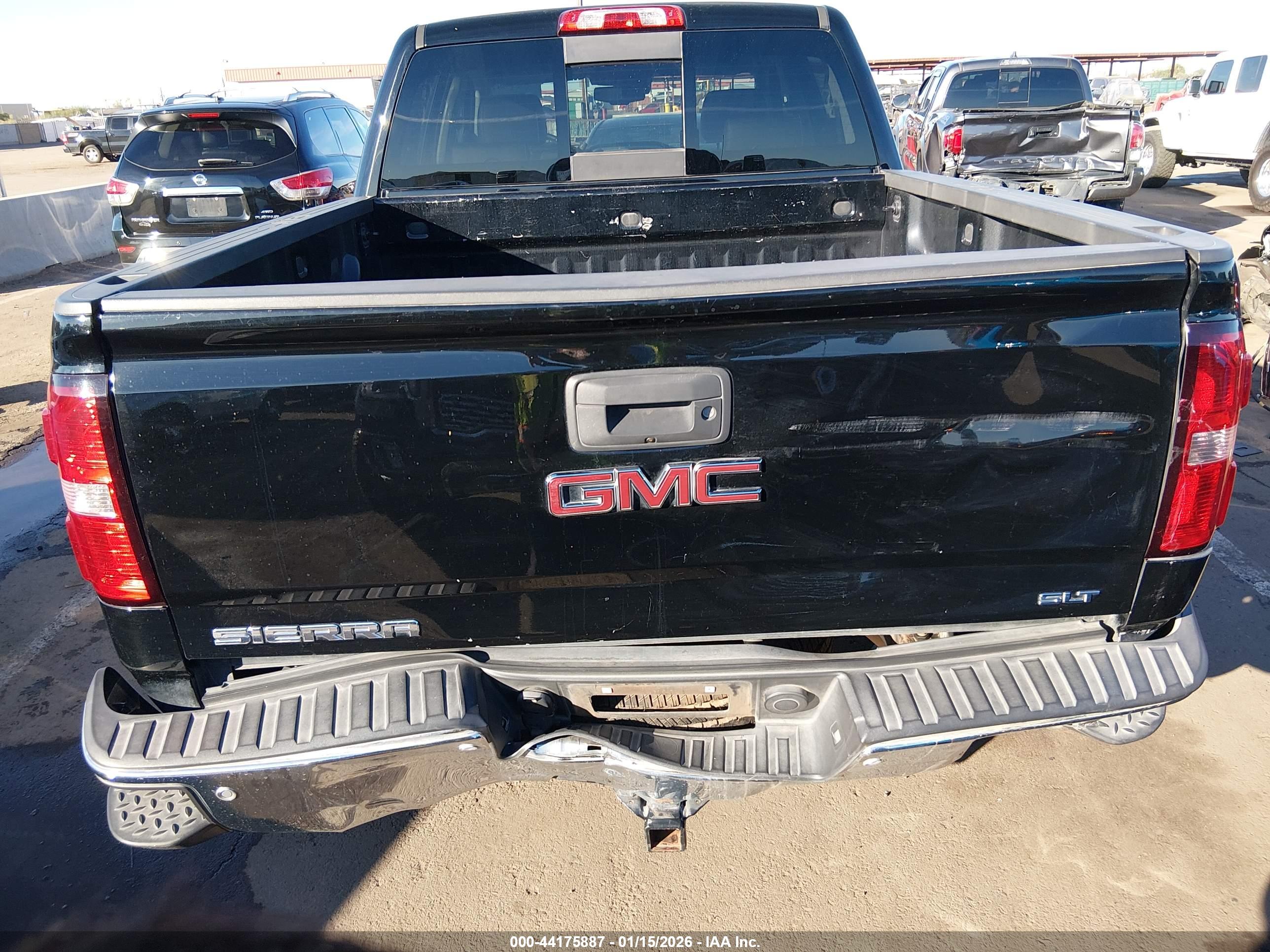 GMC SIERRA image 6