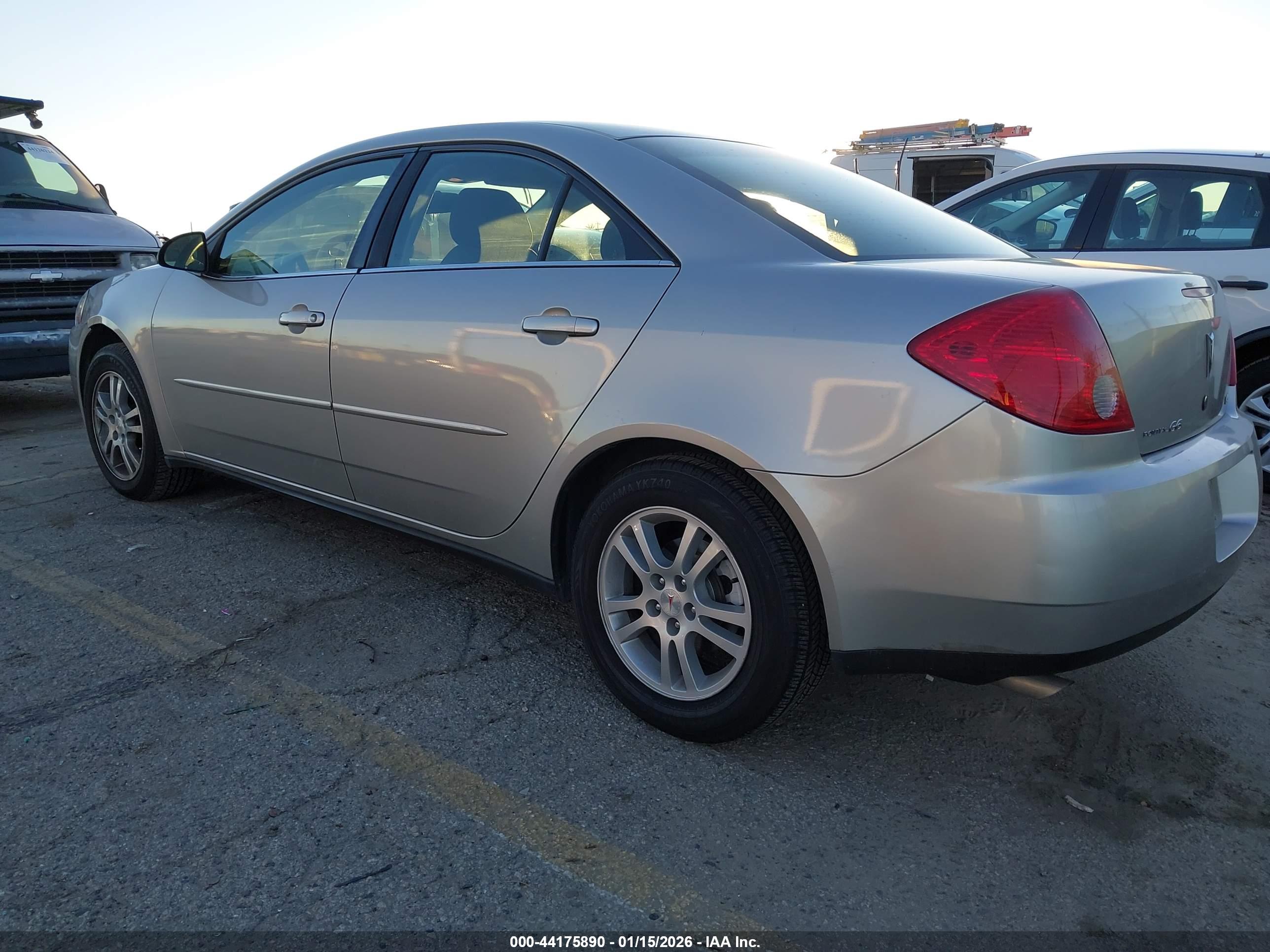 PONTIAC G6 image 3