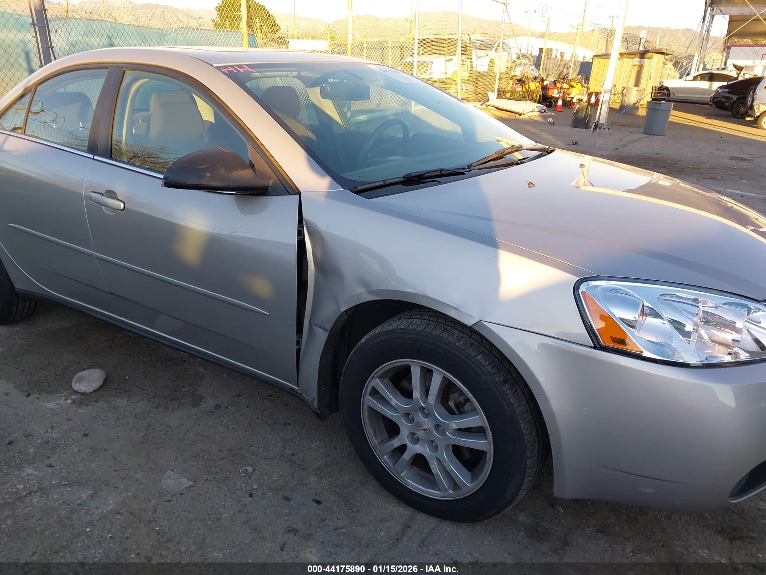 PONTIAC G6 image 6
