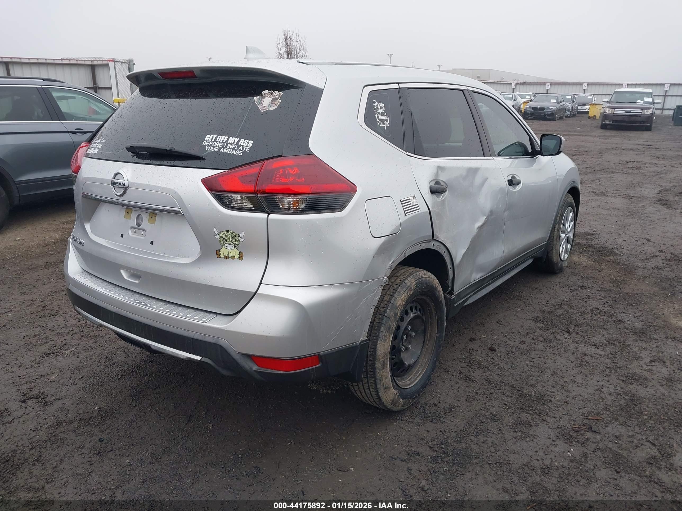 NISSAN ROGUE image 4