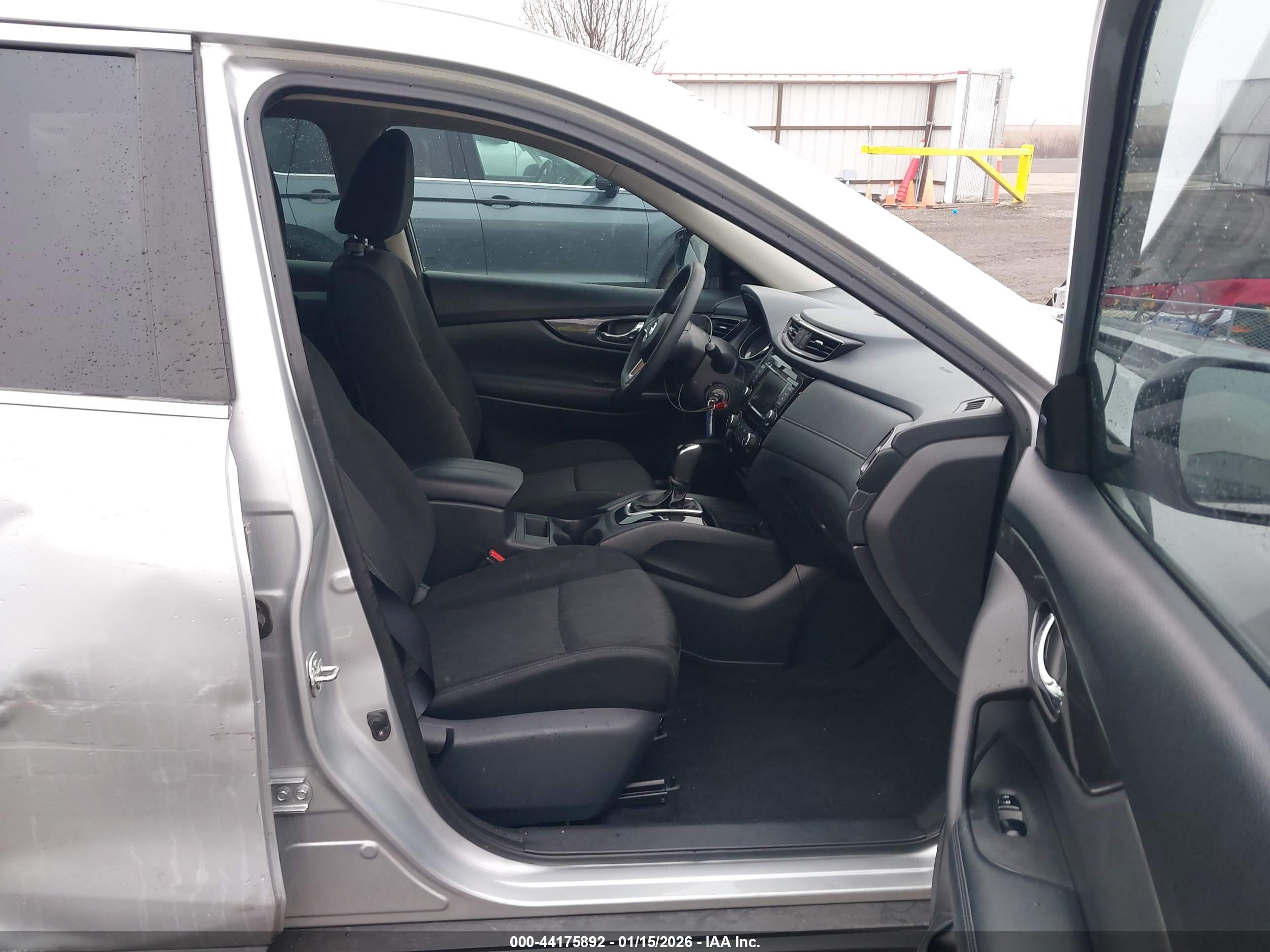 NISSAN ROGUE image 5
