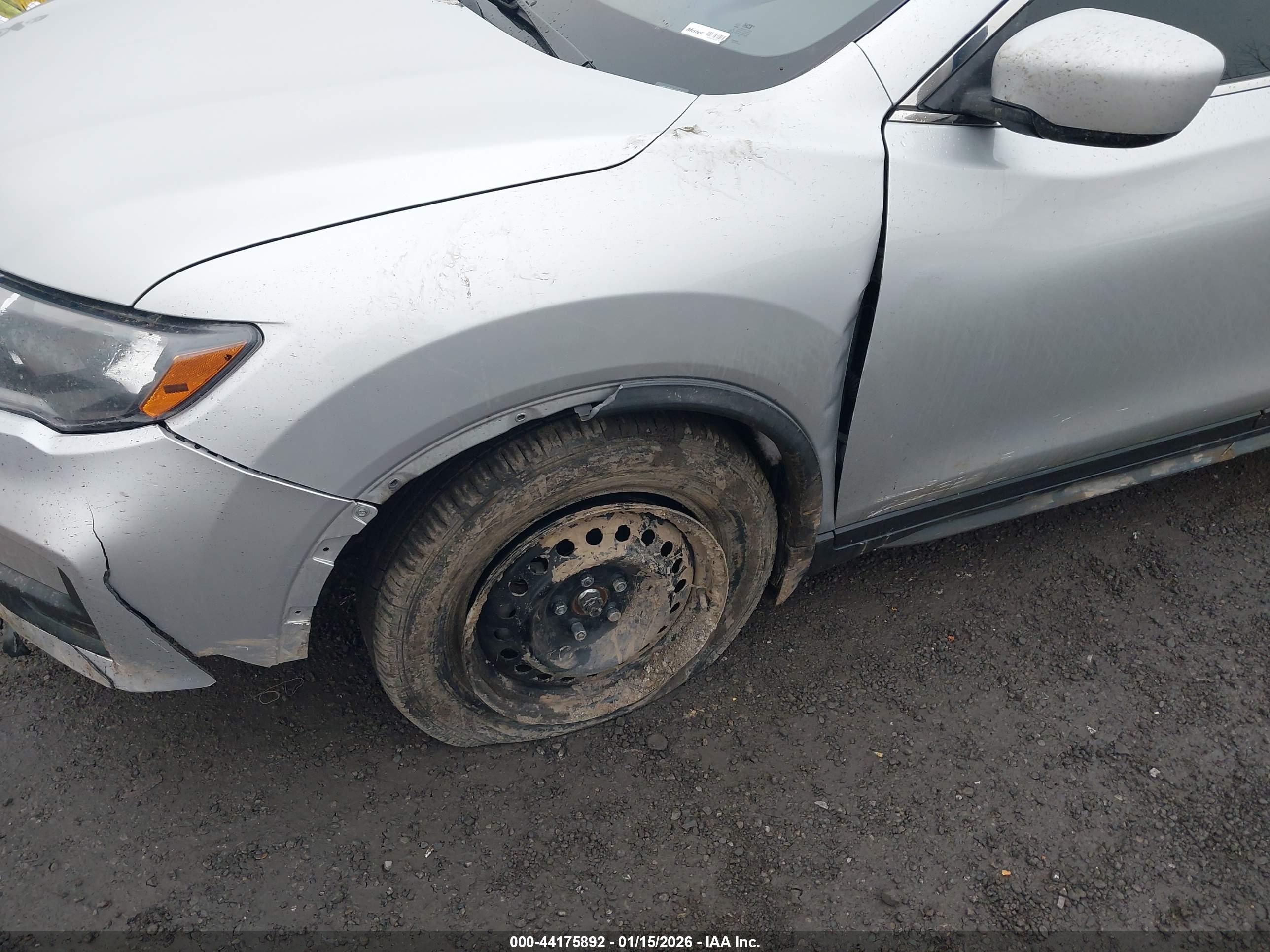 NISSAN ROGUE image 6