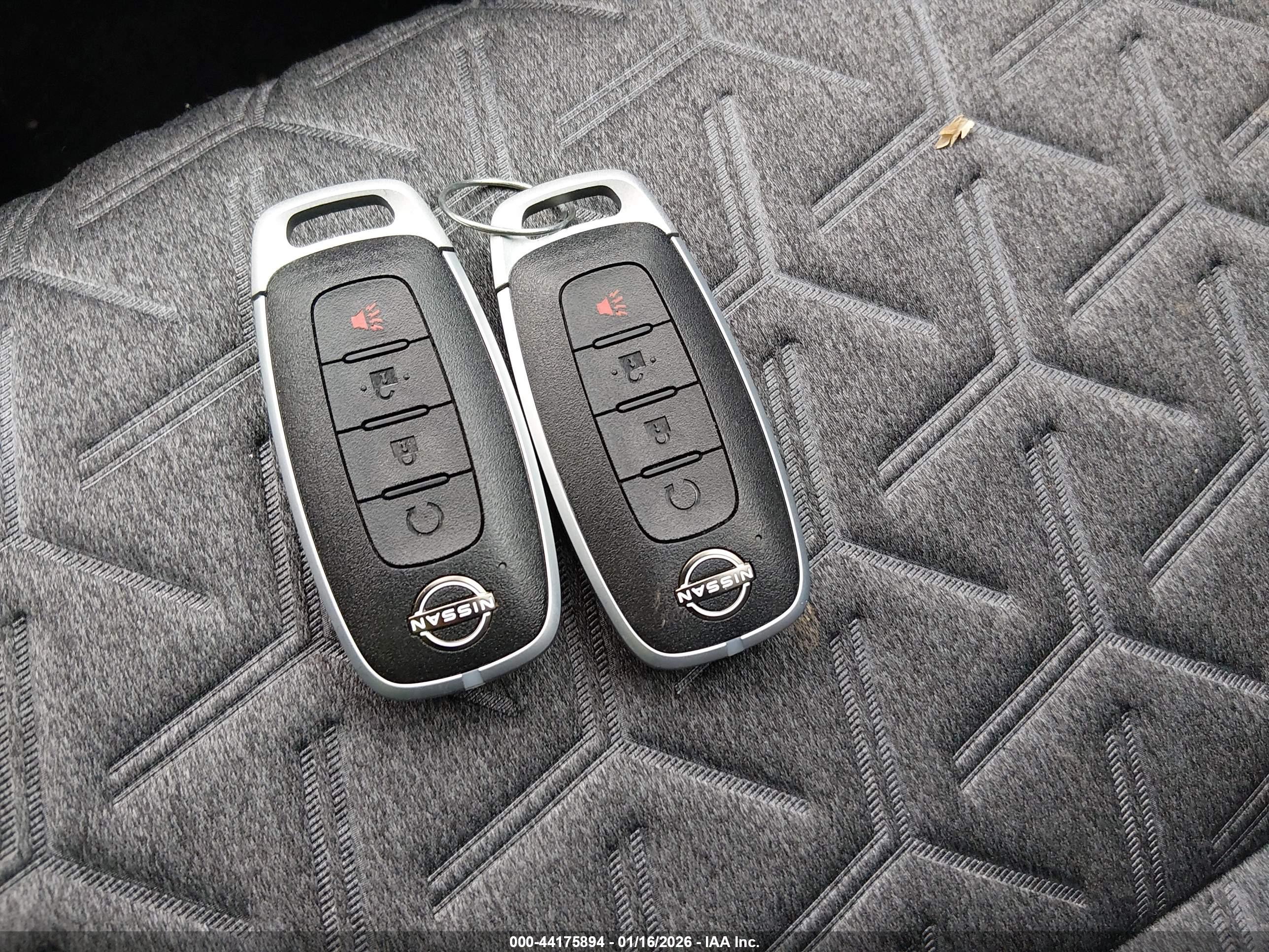 NISSAN KICKS image 11