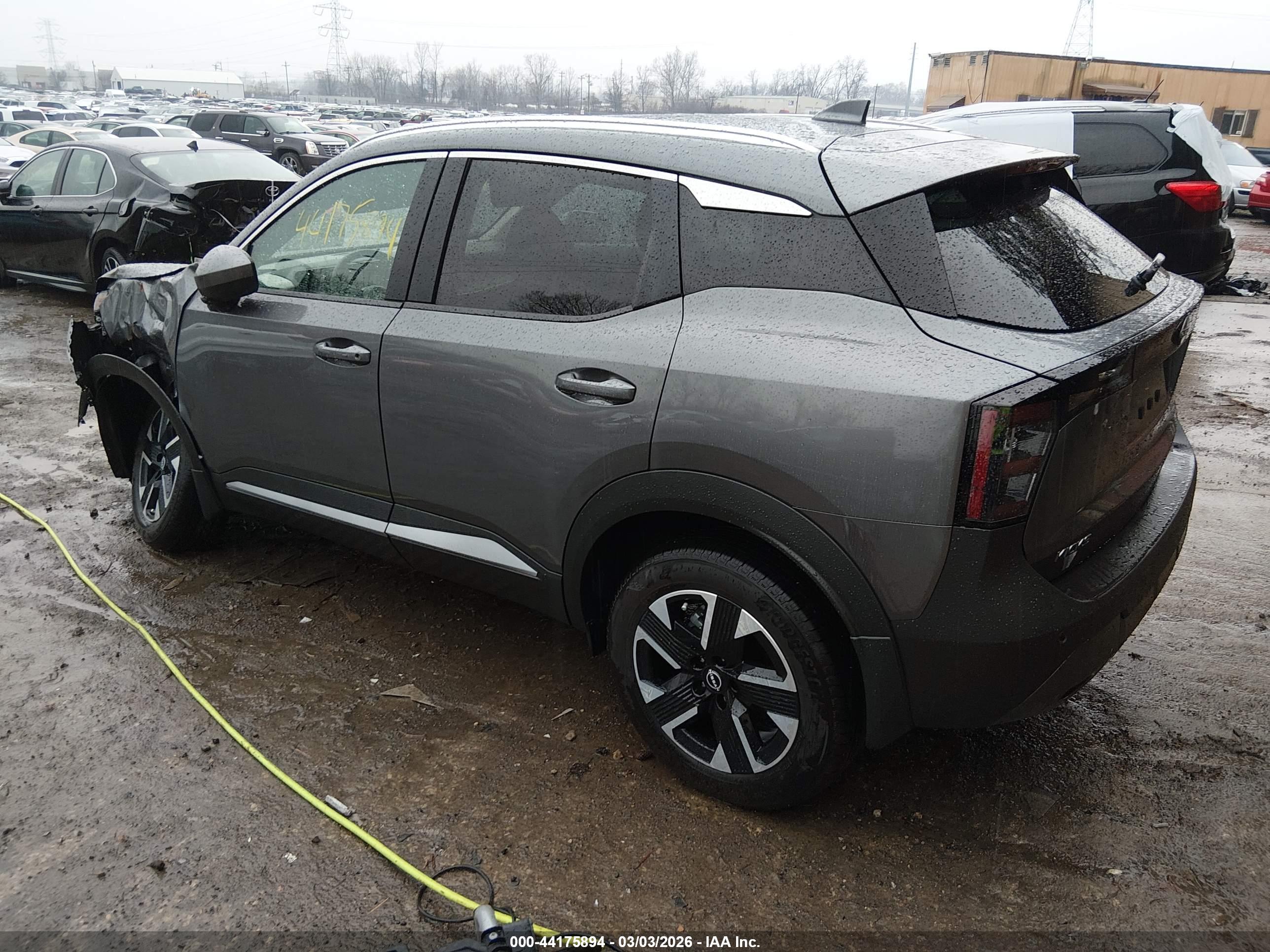 NISSAN KICKS image 3