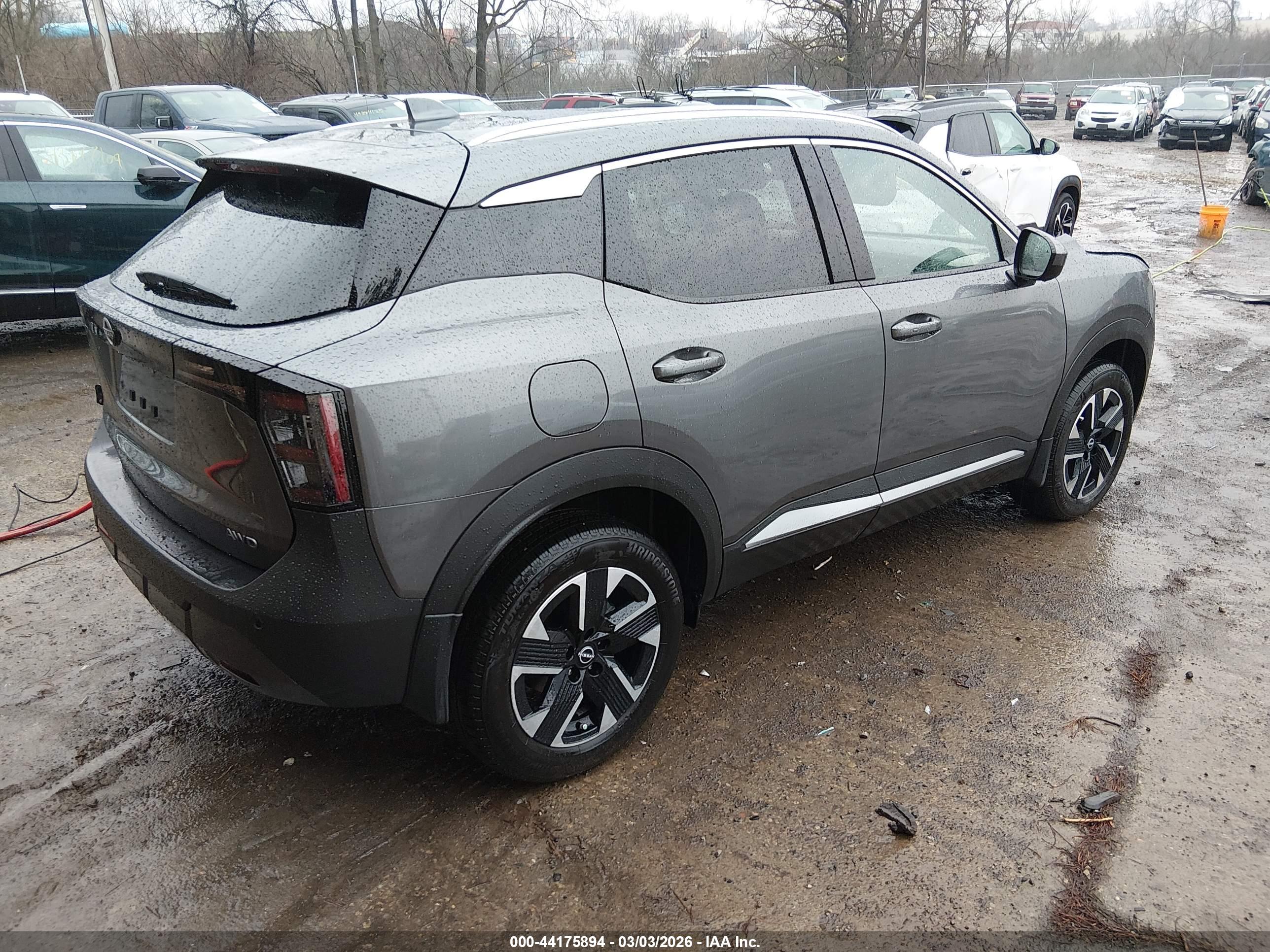NISSAN KICKS image 4