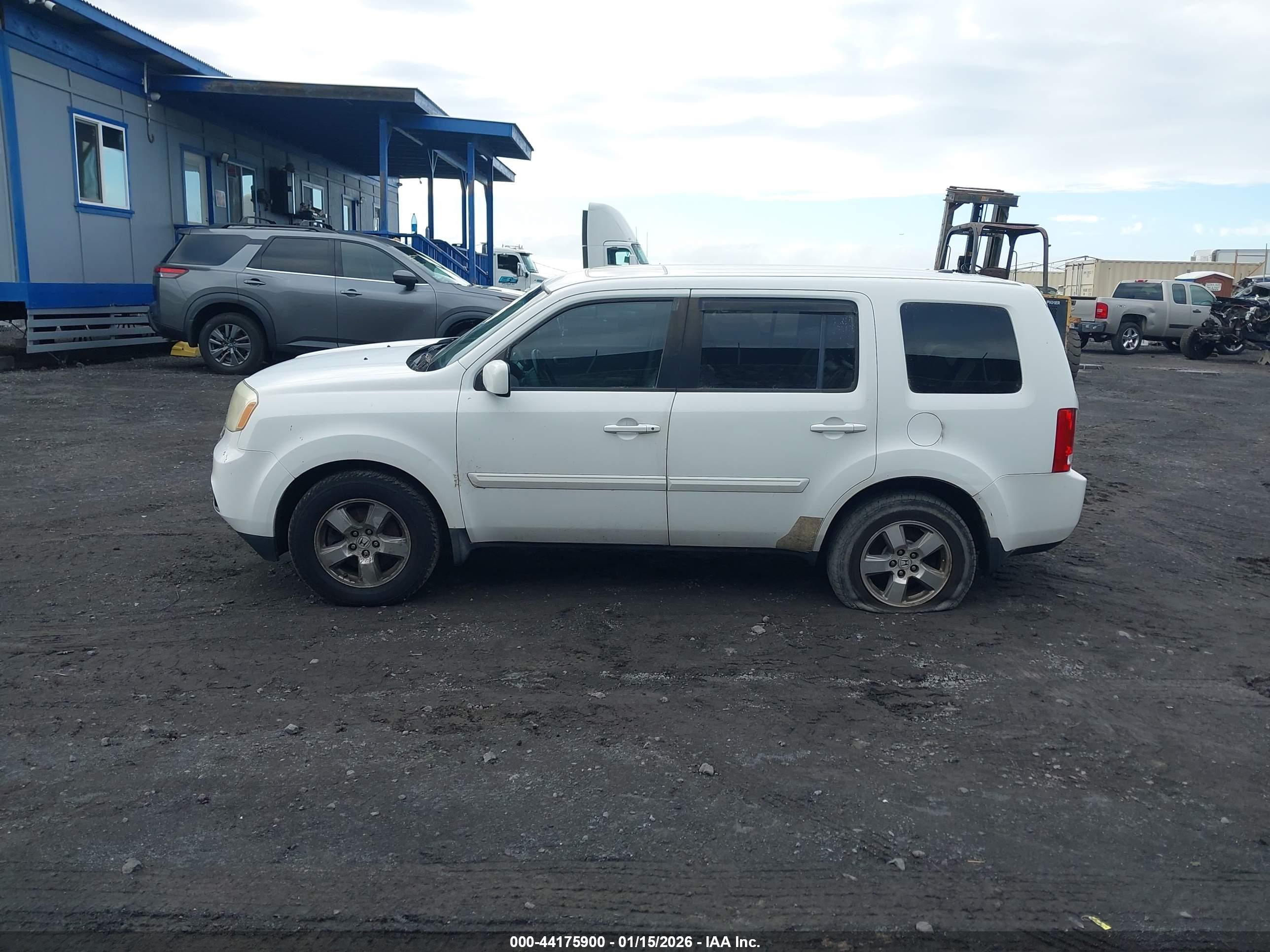 HONDA PILOT image 6