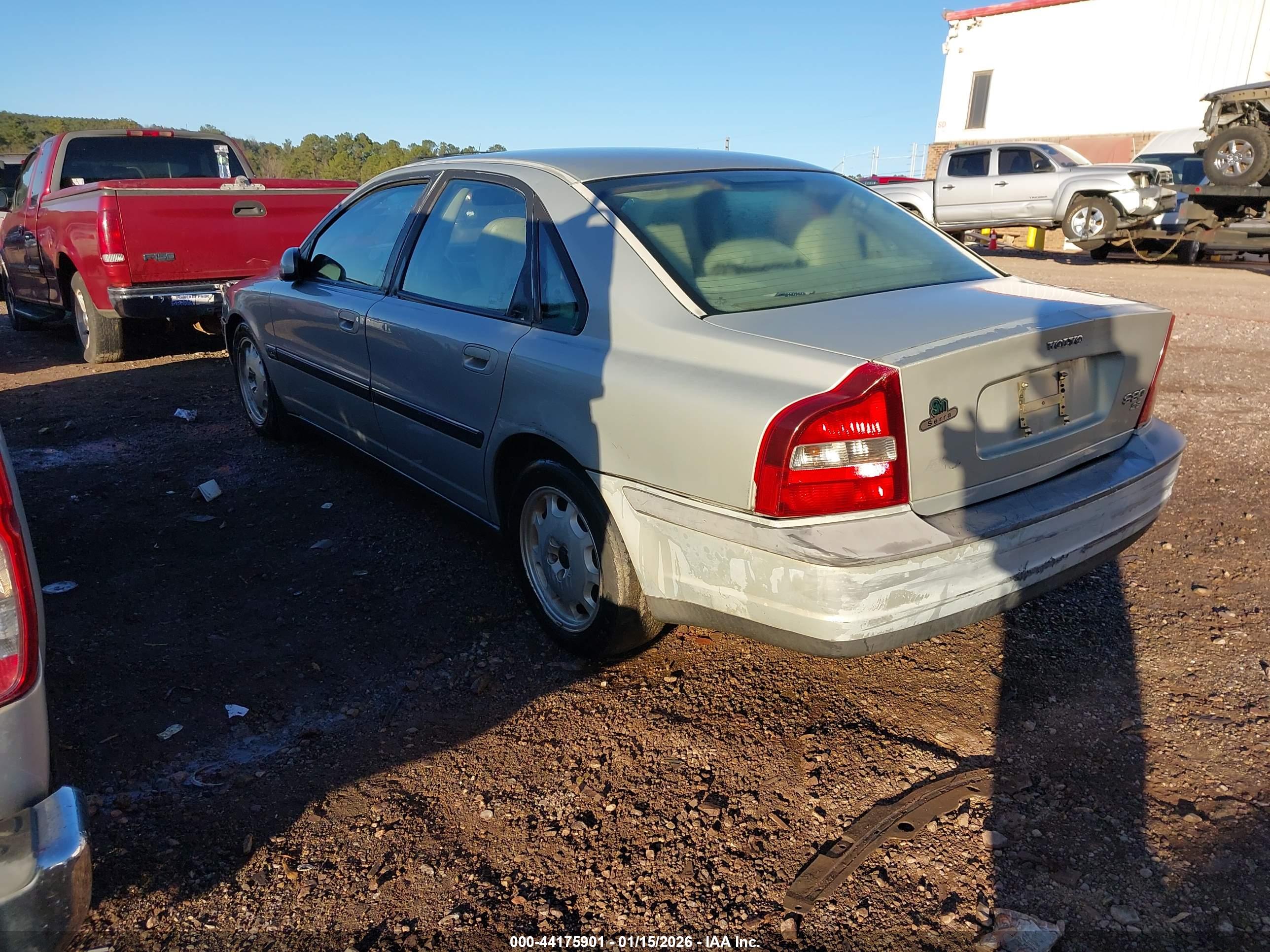 VOLVO S80 image 3