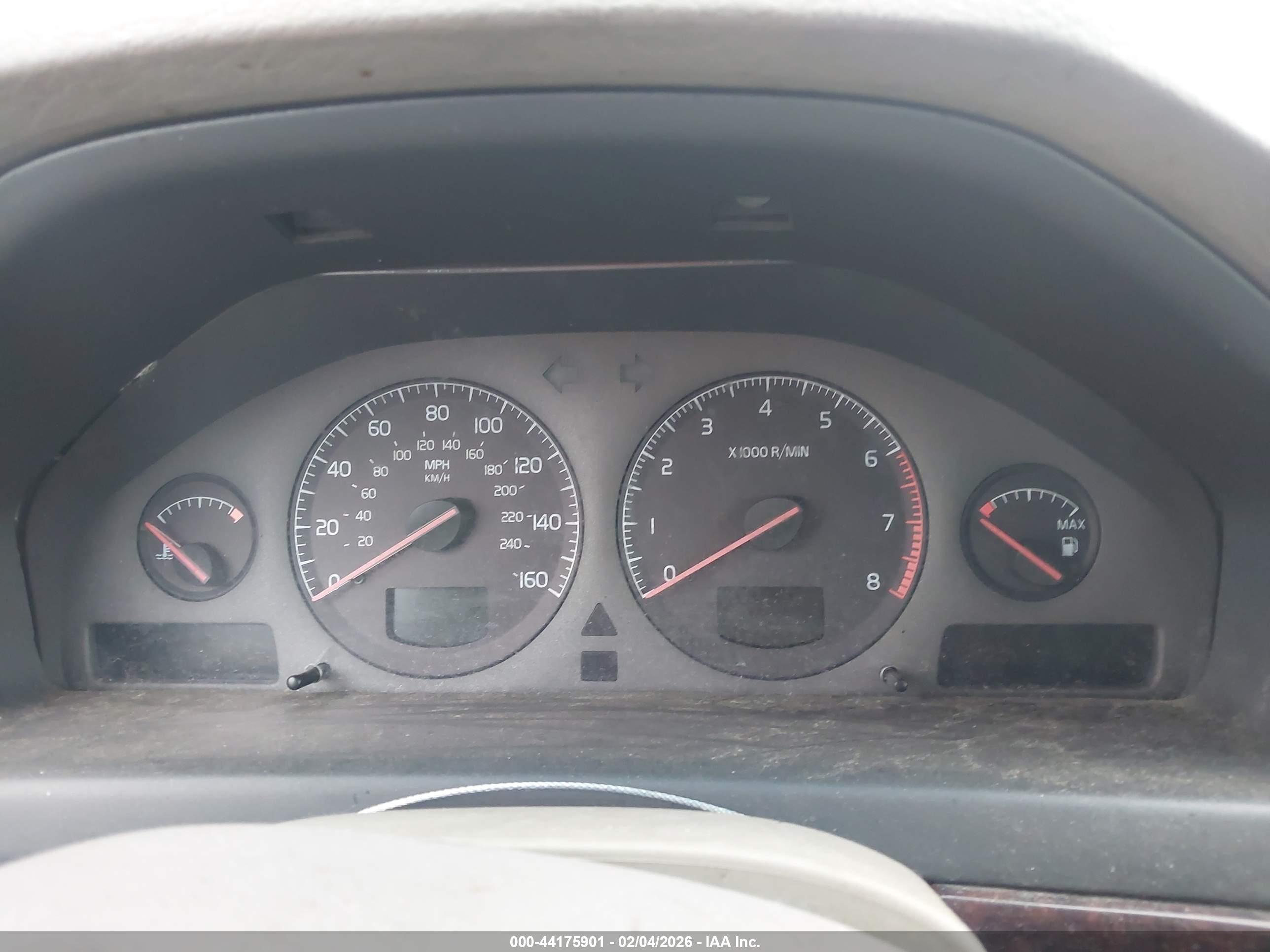 VOLVO S80 image 7