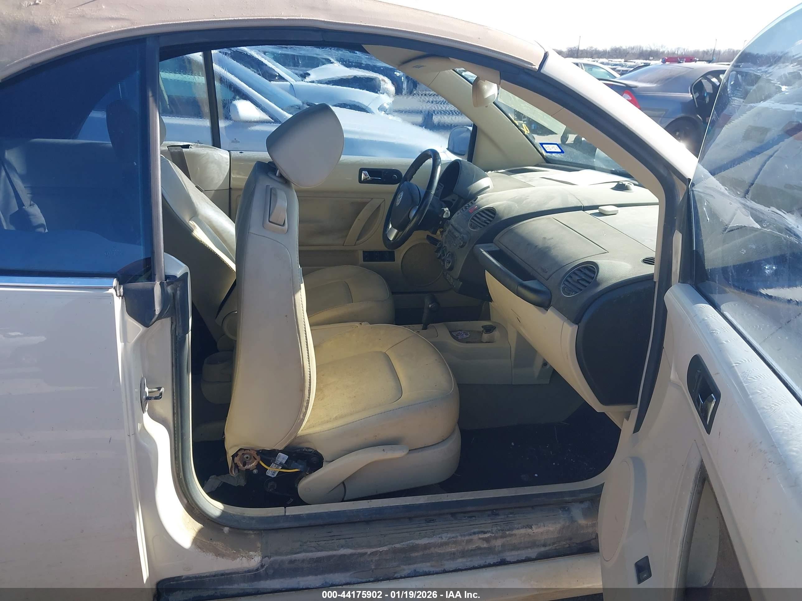 VOLKSWAGEN NEW image 5
