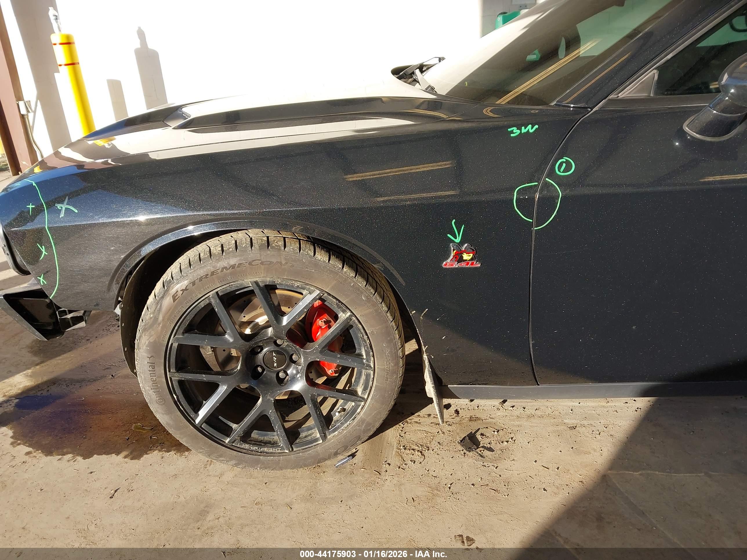 DODGE CHALLENGER image 6