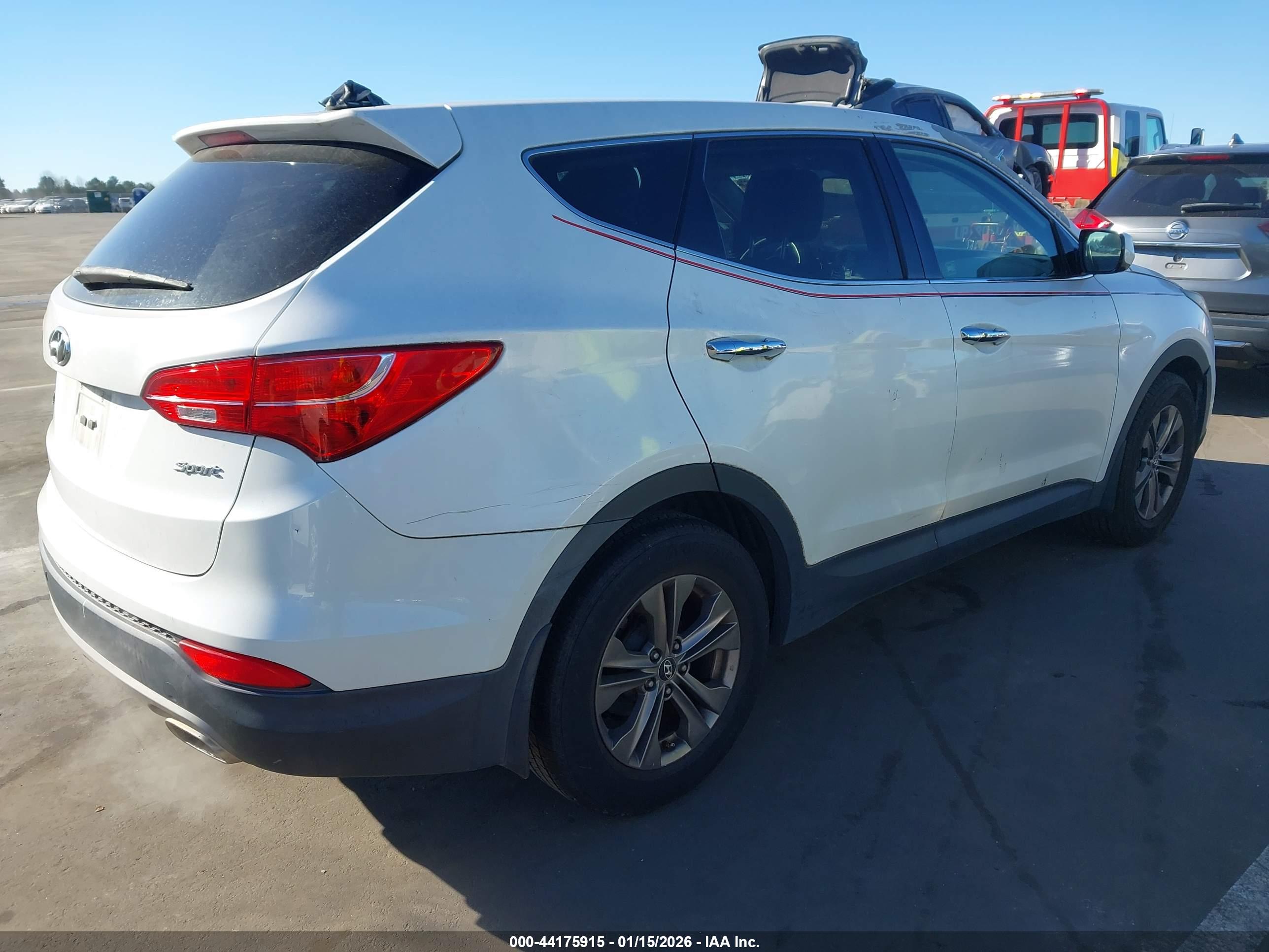 HYUNDAI SANTA image 4