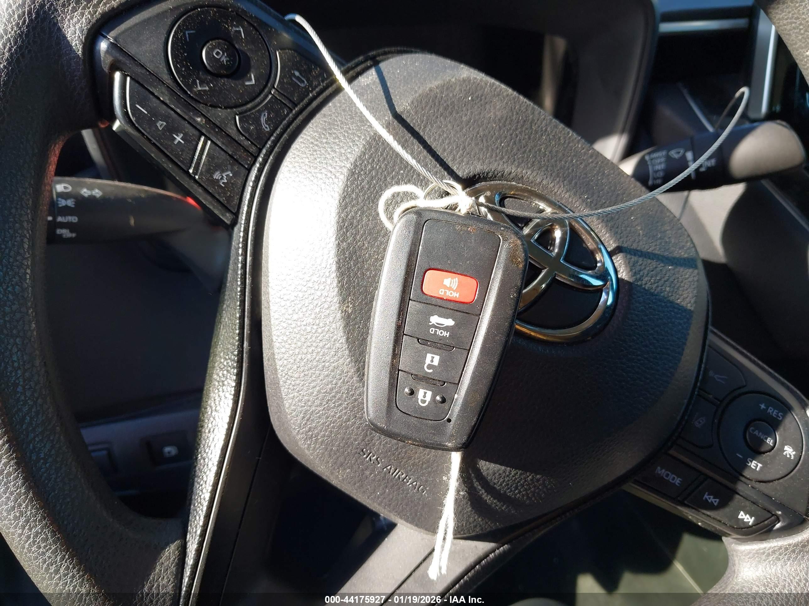 TOYOTA COROLLA image 11