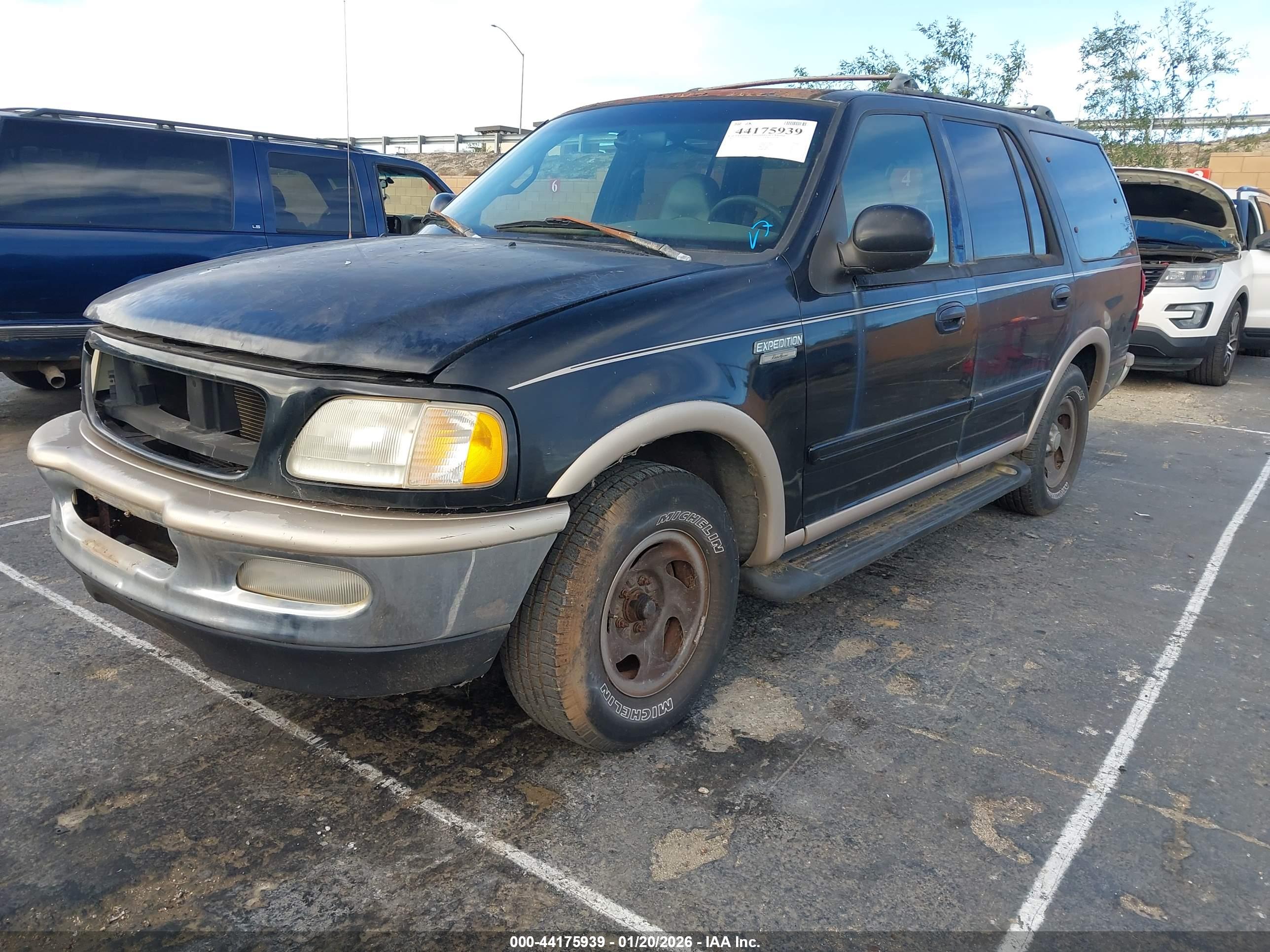 FORD EXPEDITION image 2