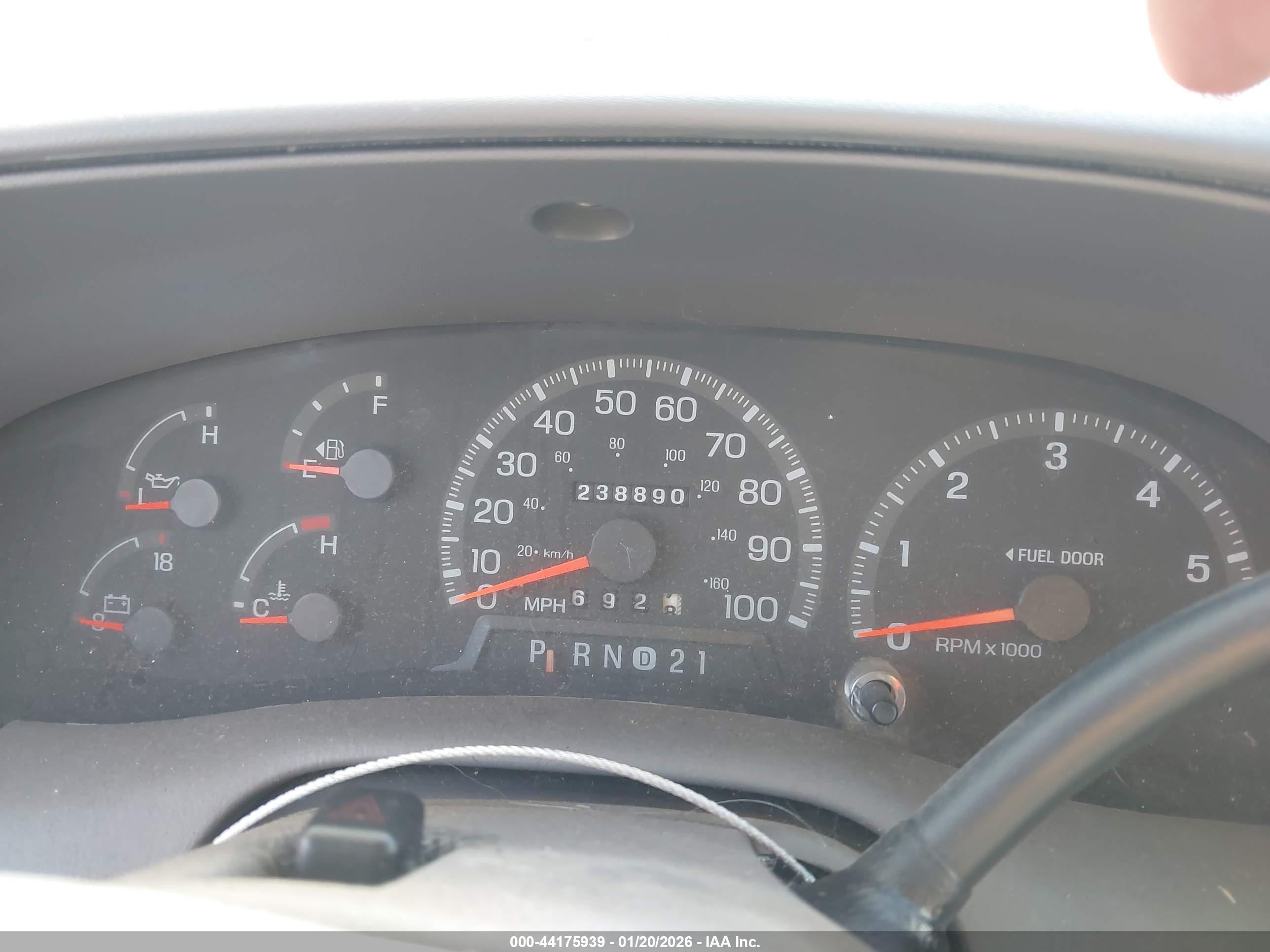 FORD EXPEDITION image 7
