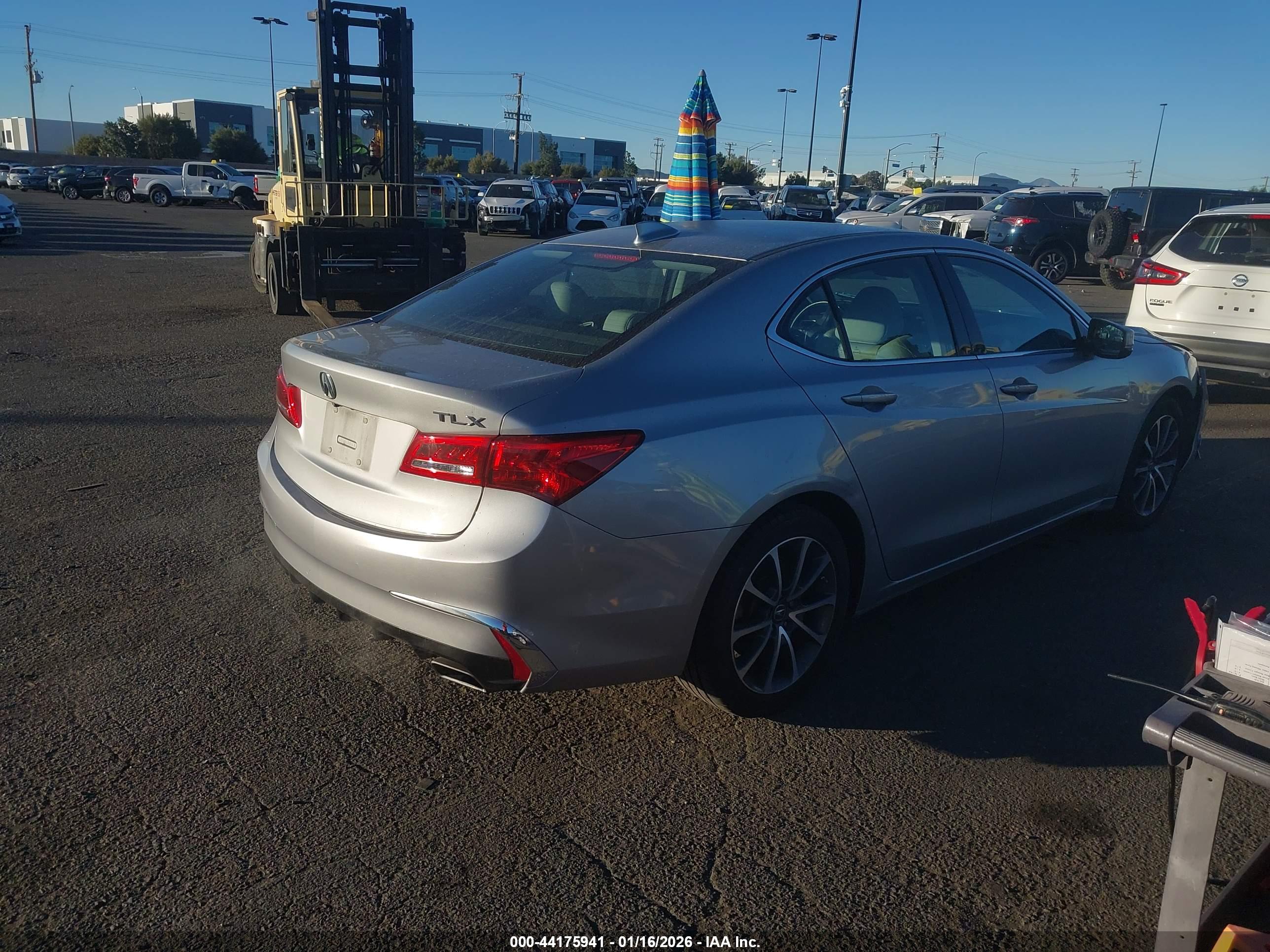 ACURA TLX image 4