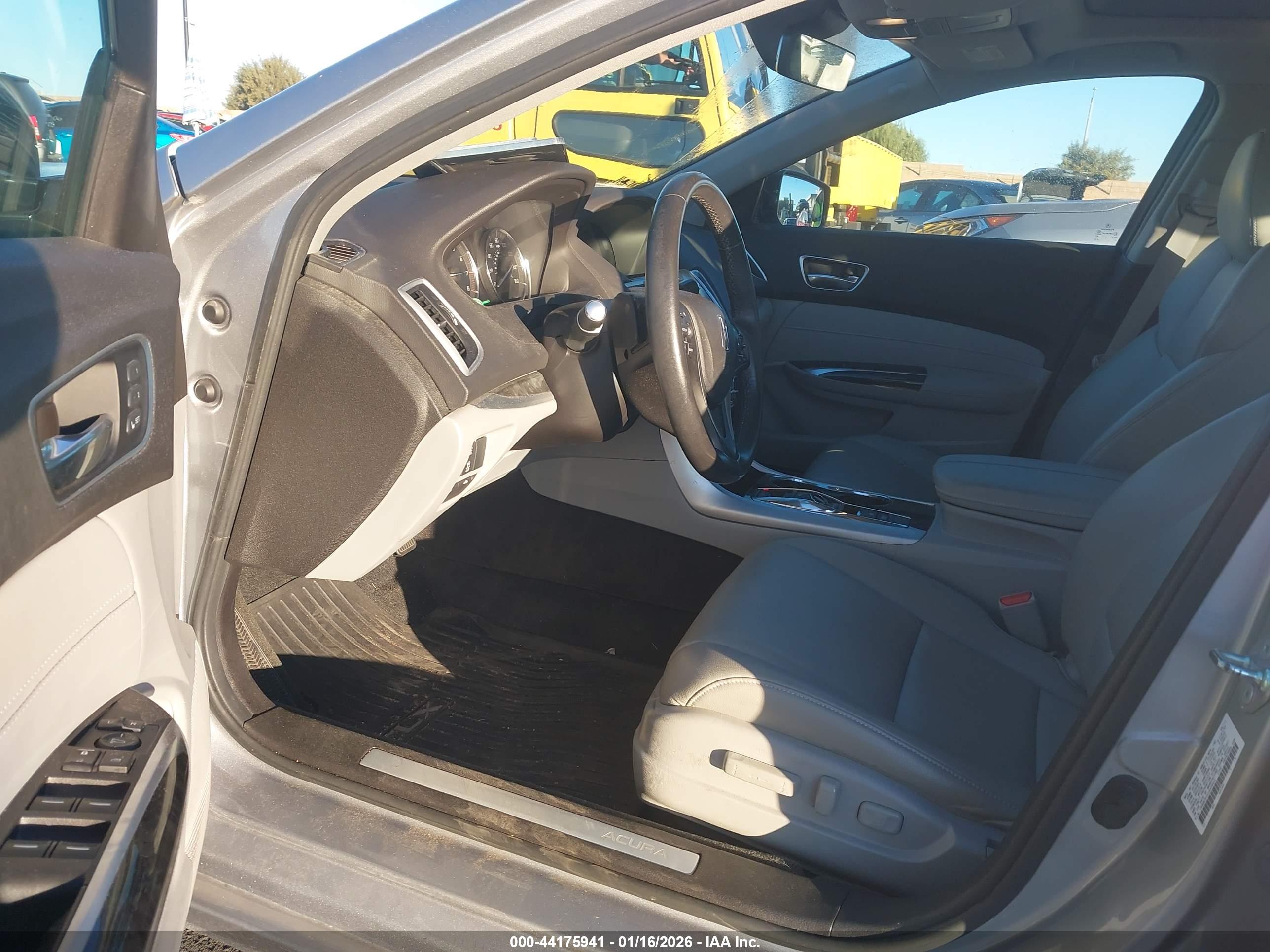ACURA TLX image 5