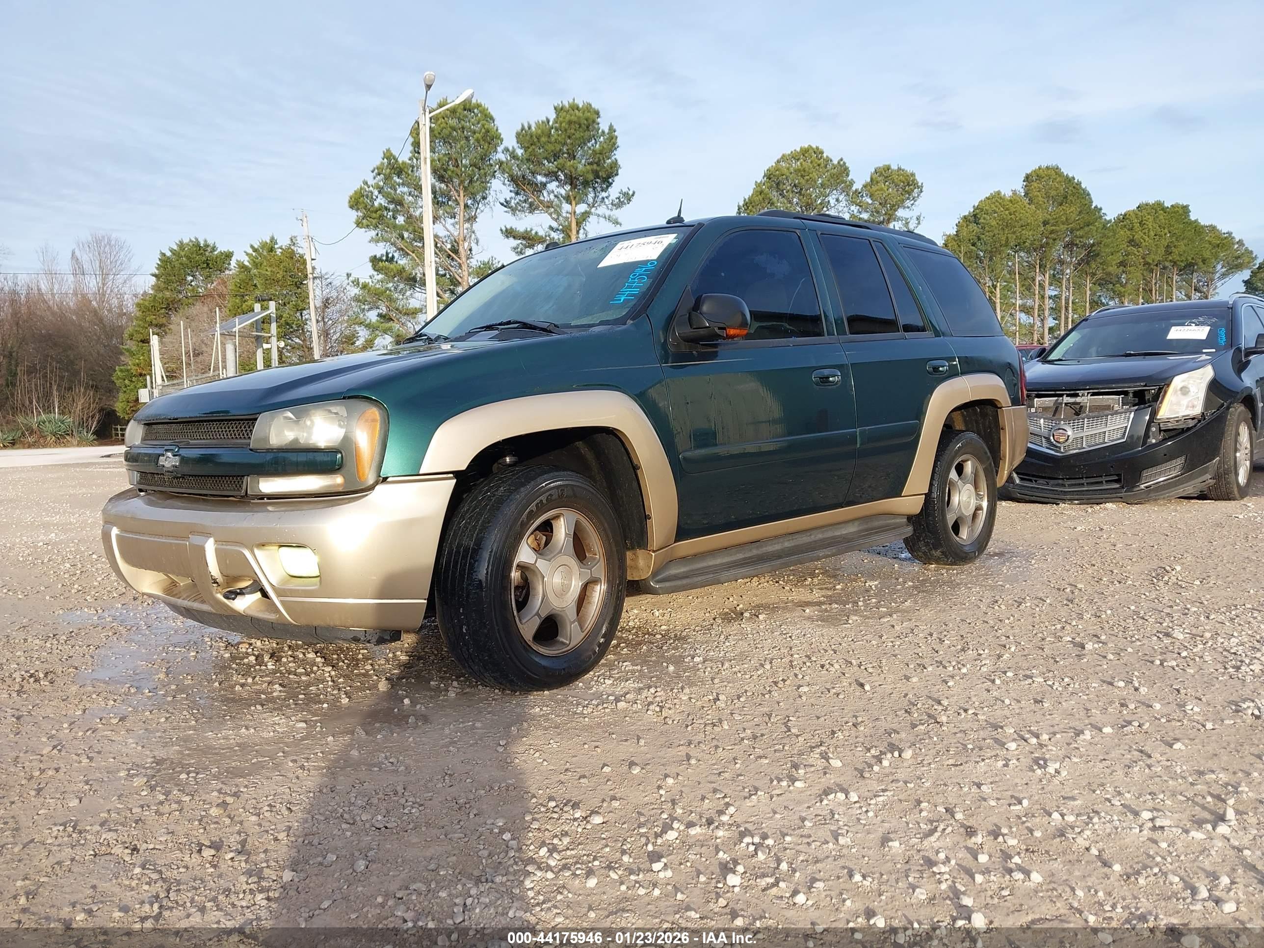 CHEVROLET TRAILBLAZER image 2