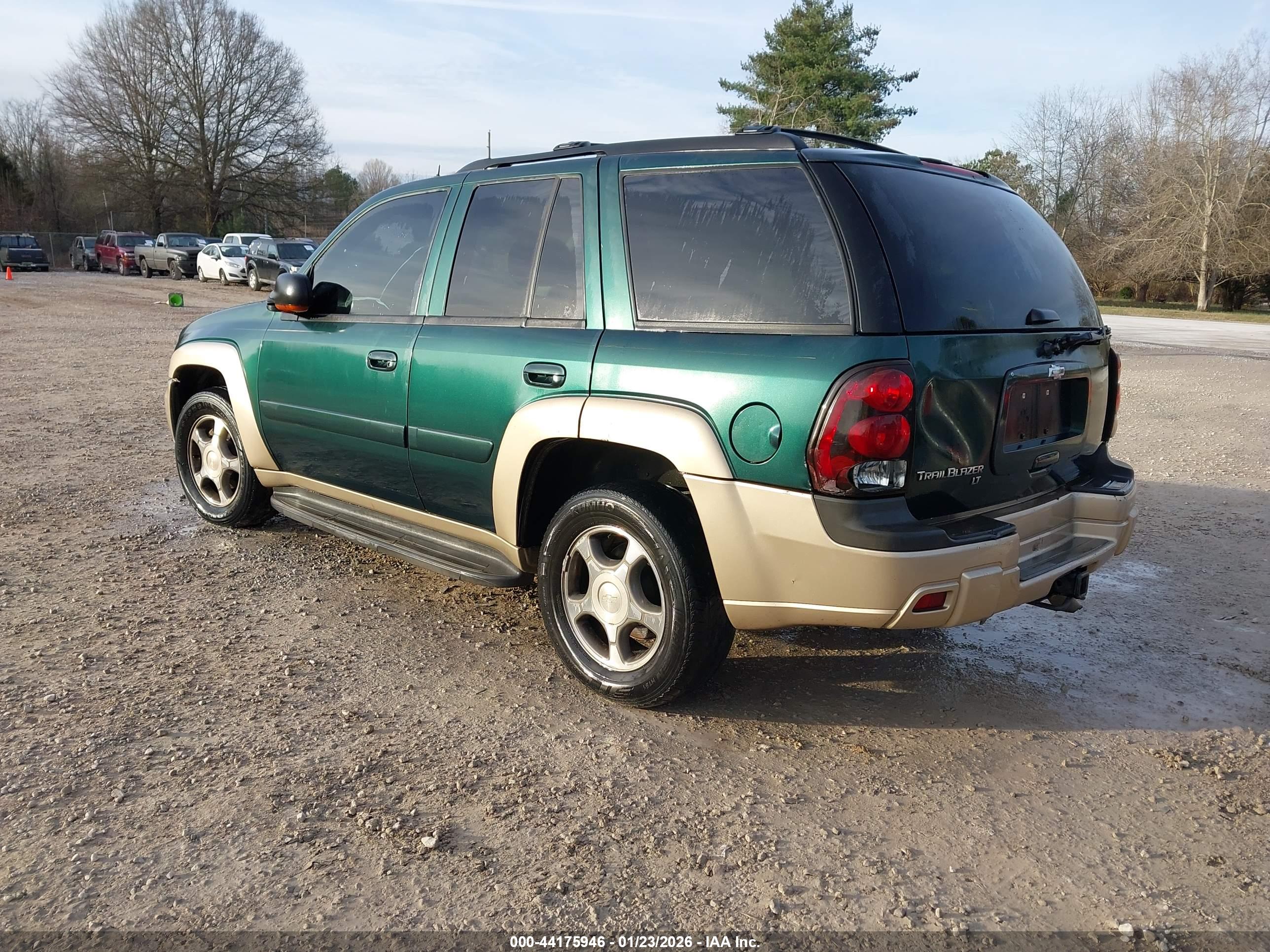 CHEVROLET TRAILBLAZER image 3