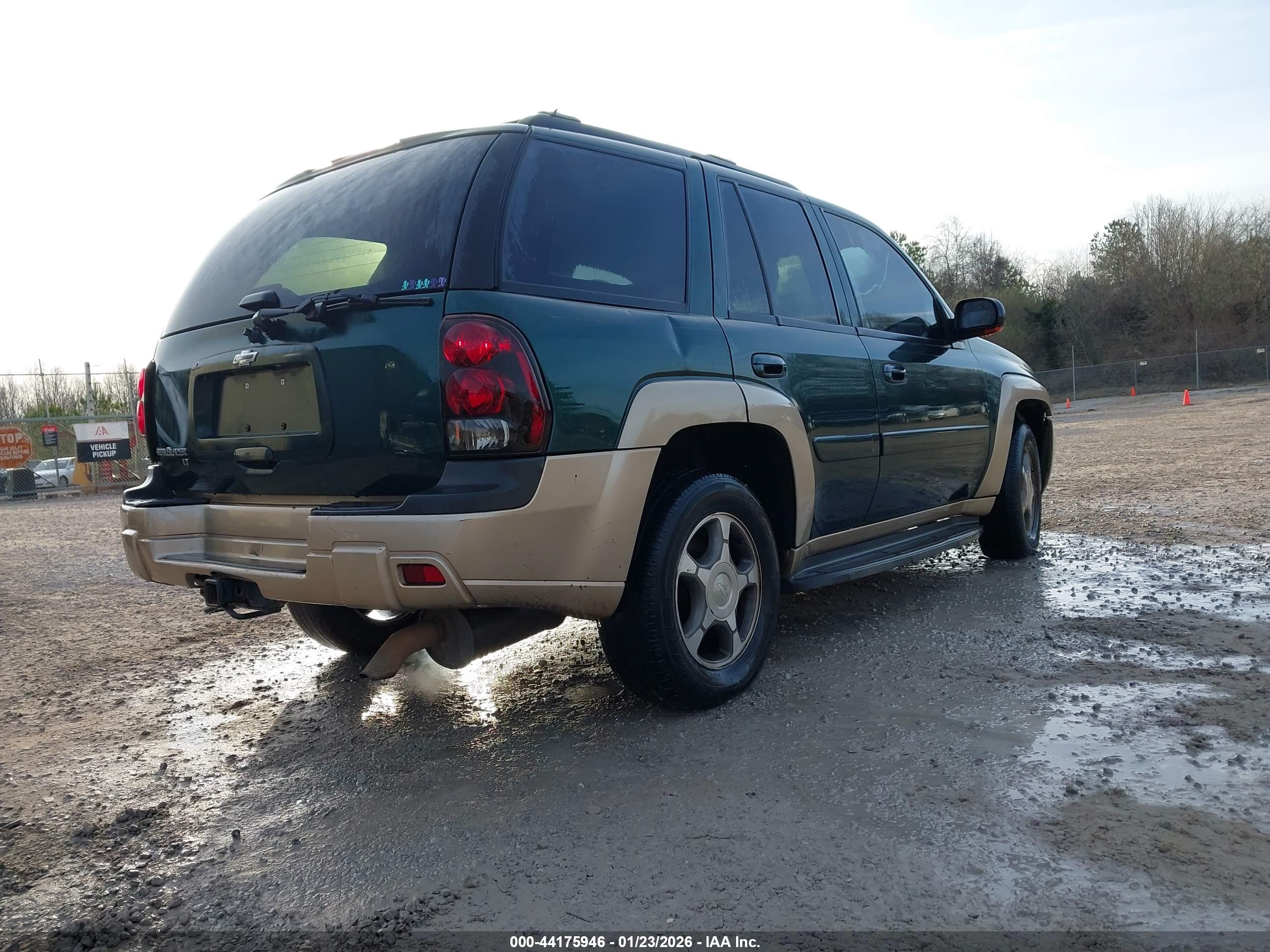 CHEVROLET TRAILBLAZER image 4