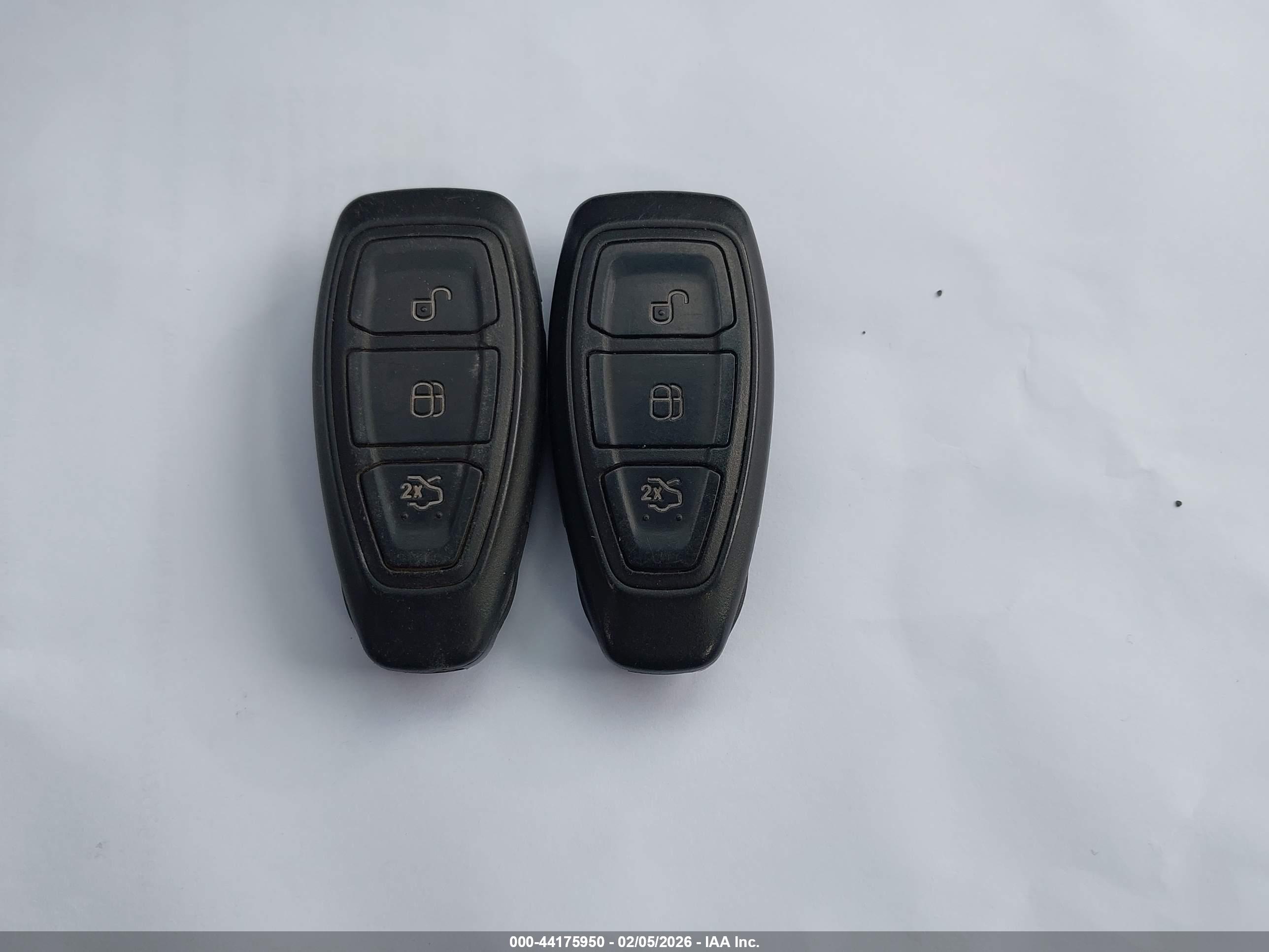 FORD FOCUS image 11