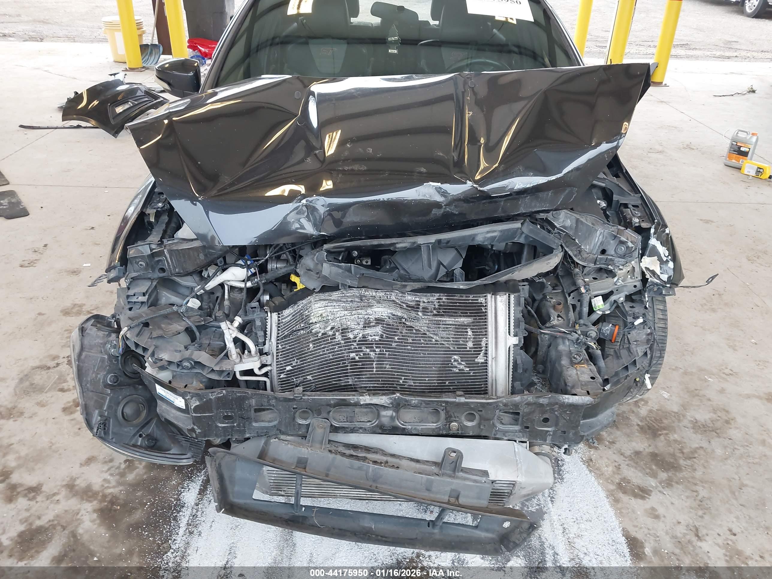 FORD FOCUS image 6