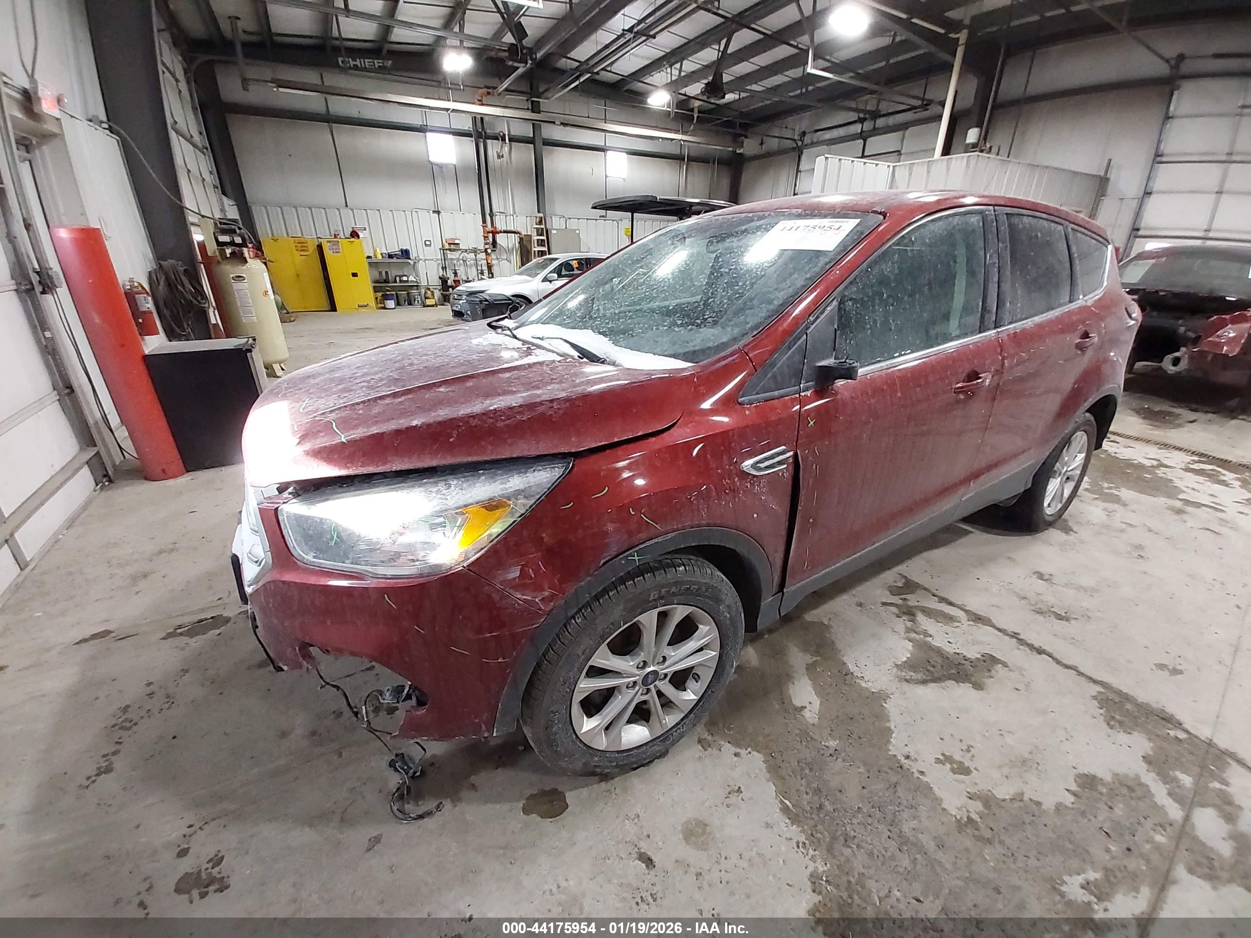 FORD ESCAPE image 2