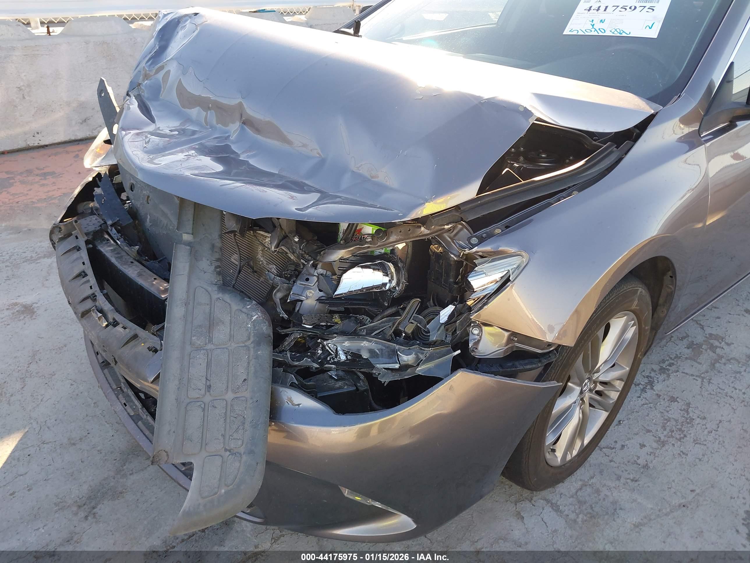 TOYOTA CAMRY image 6