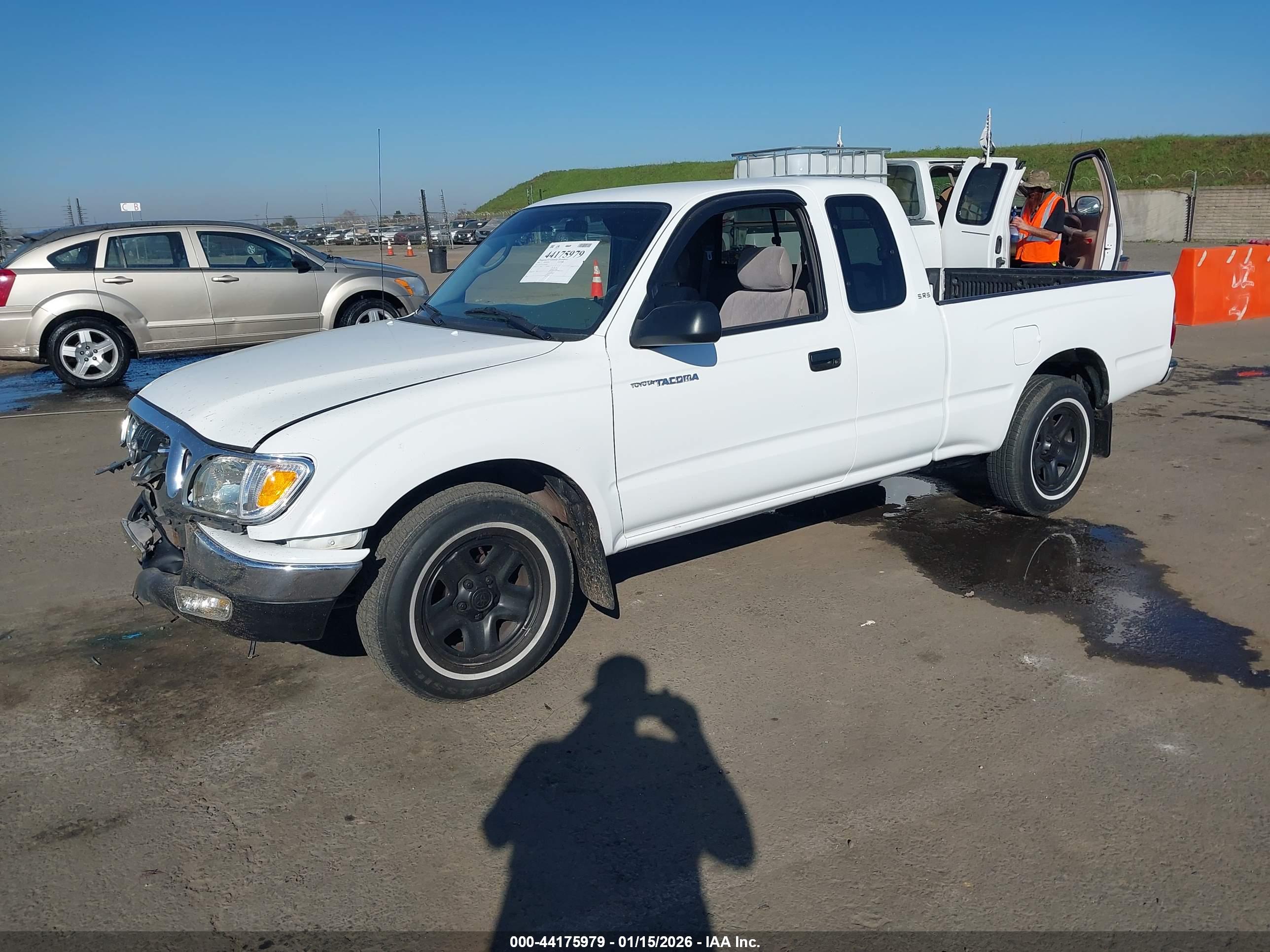 TOYOTA TACOMA image 2