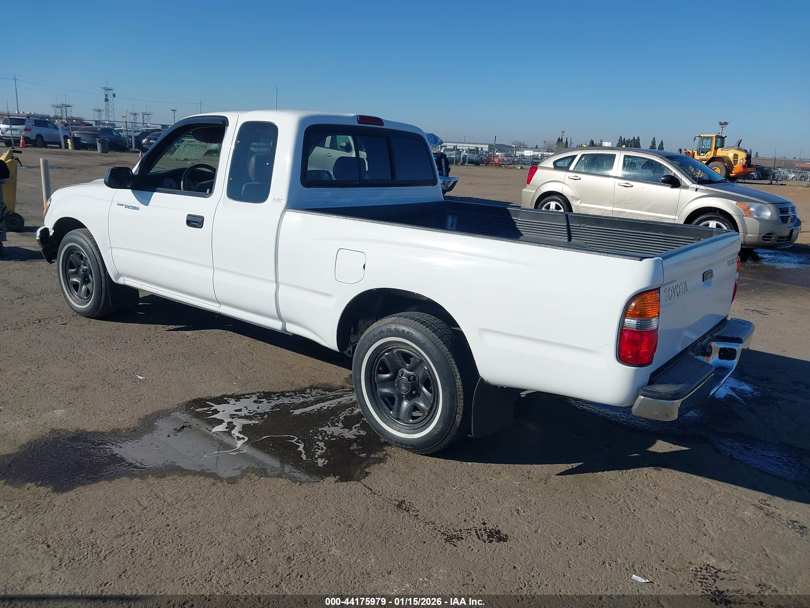 TOYOTA TACOMA image 3