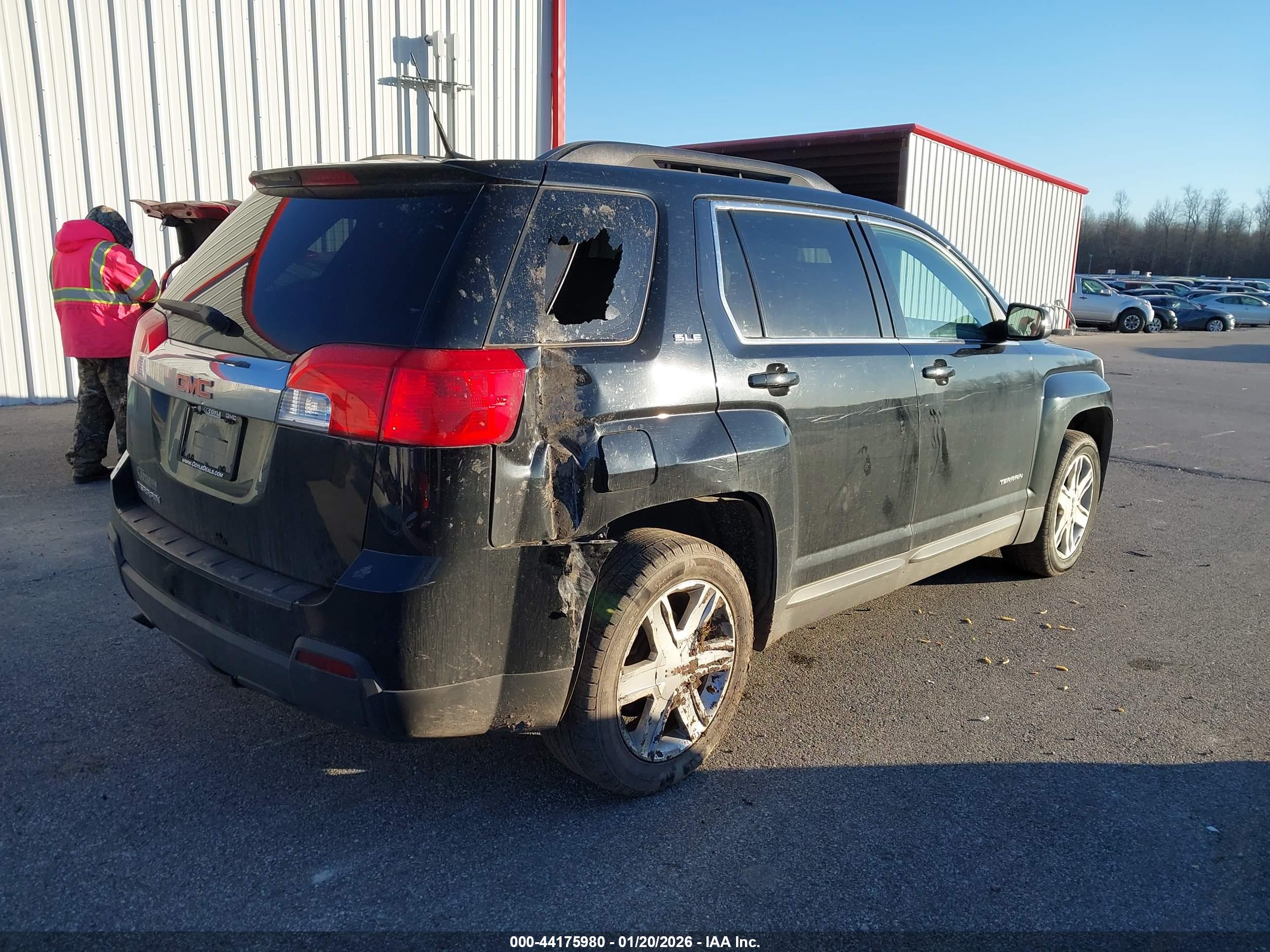 GMC TERRAIN image 4
