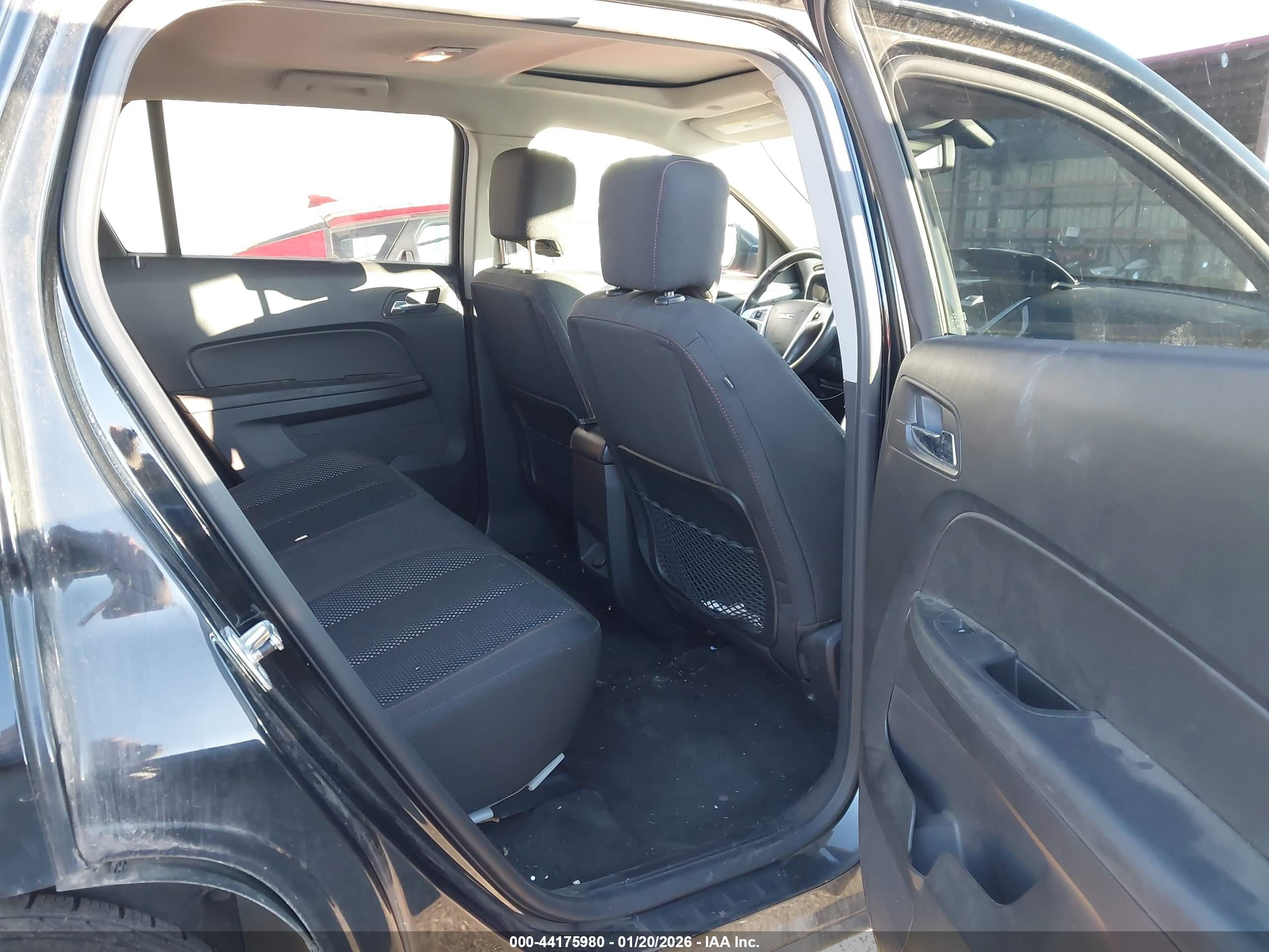 GMC TERRAIN image 8