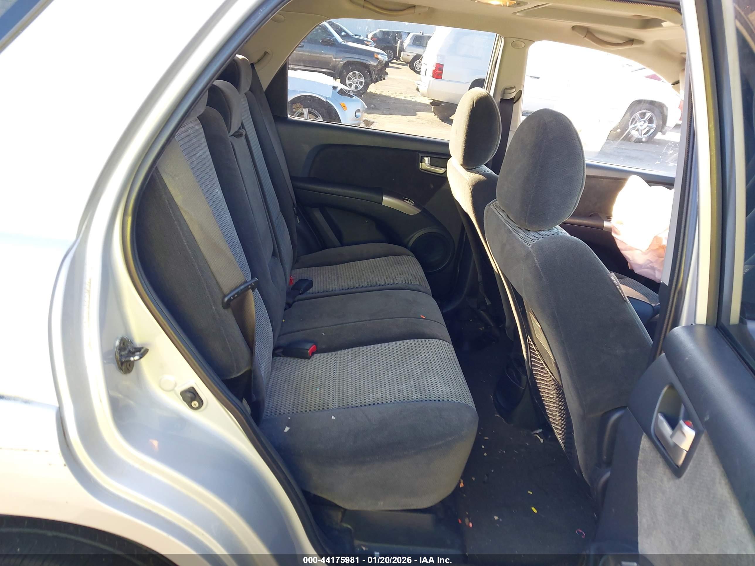 KIA SPORTAGE image 8