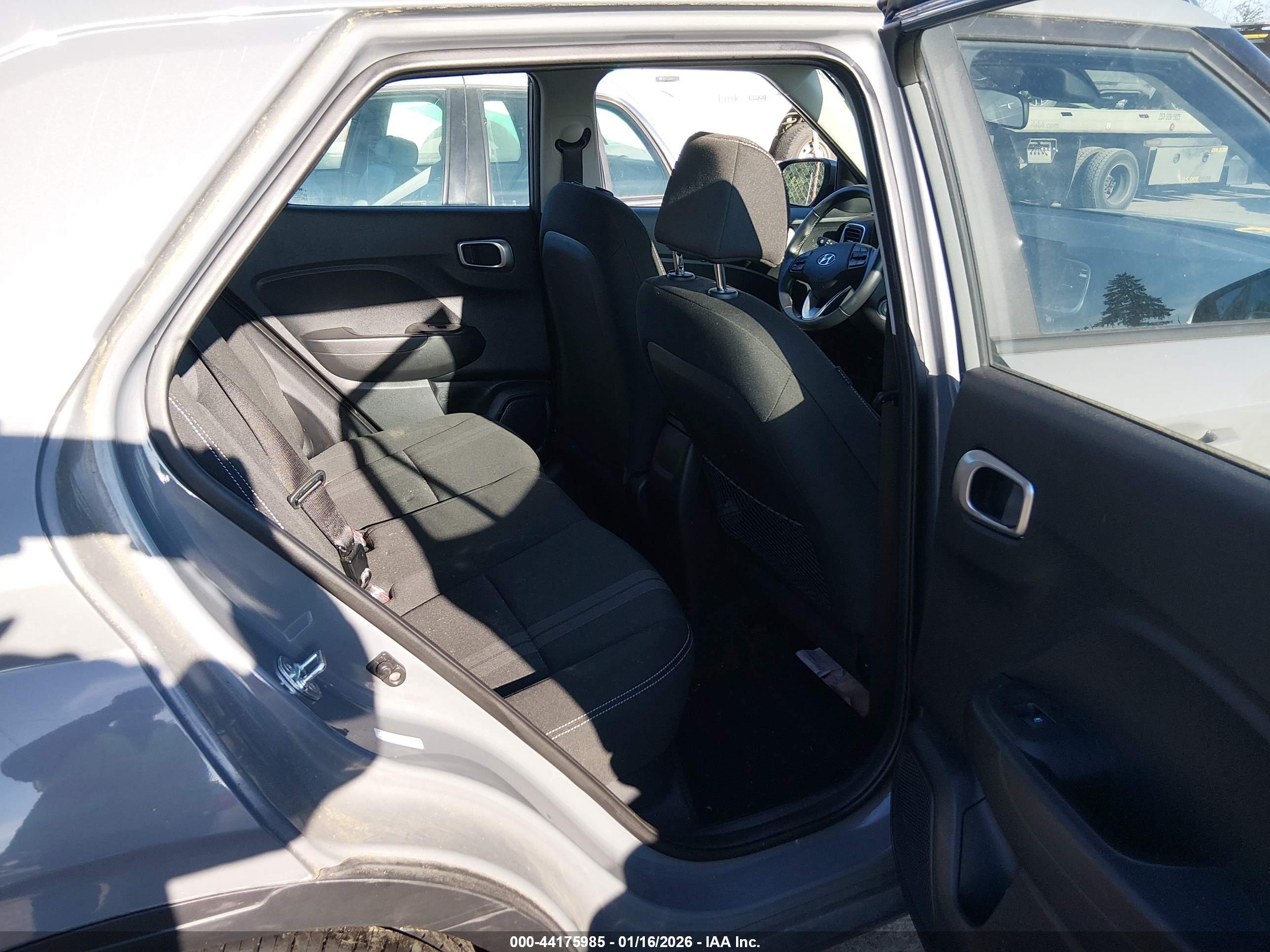 HYUNDAI VENUE image 8